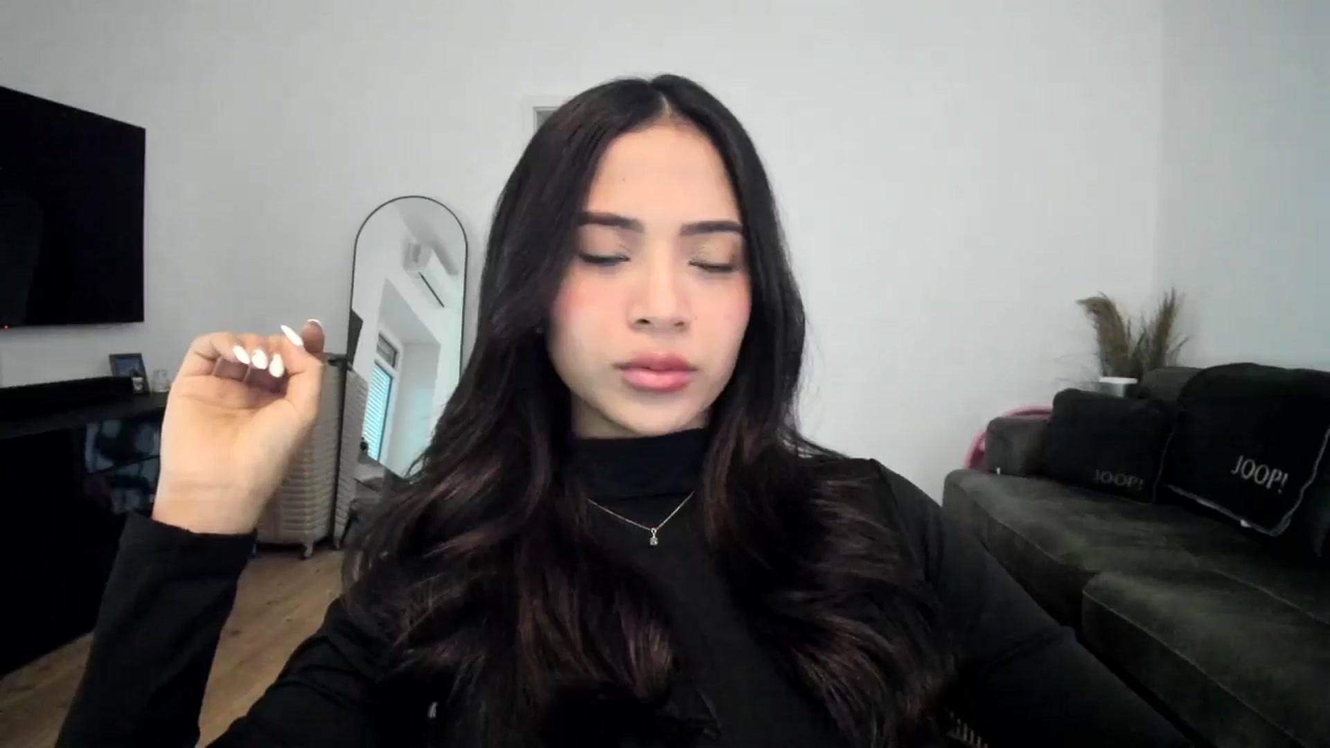 Gallery image thumbnail from Missabyy's myfreecams stream on, 12/28/2024, 13:13 image 14 of 20