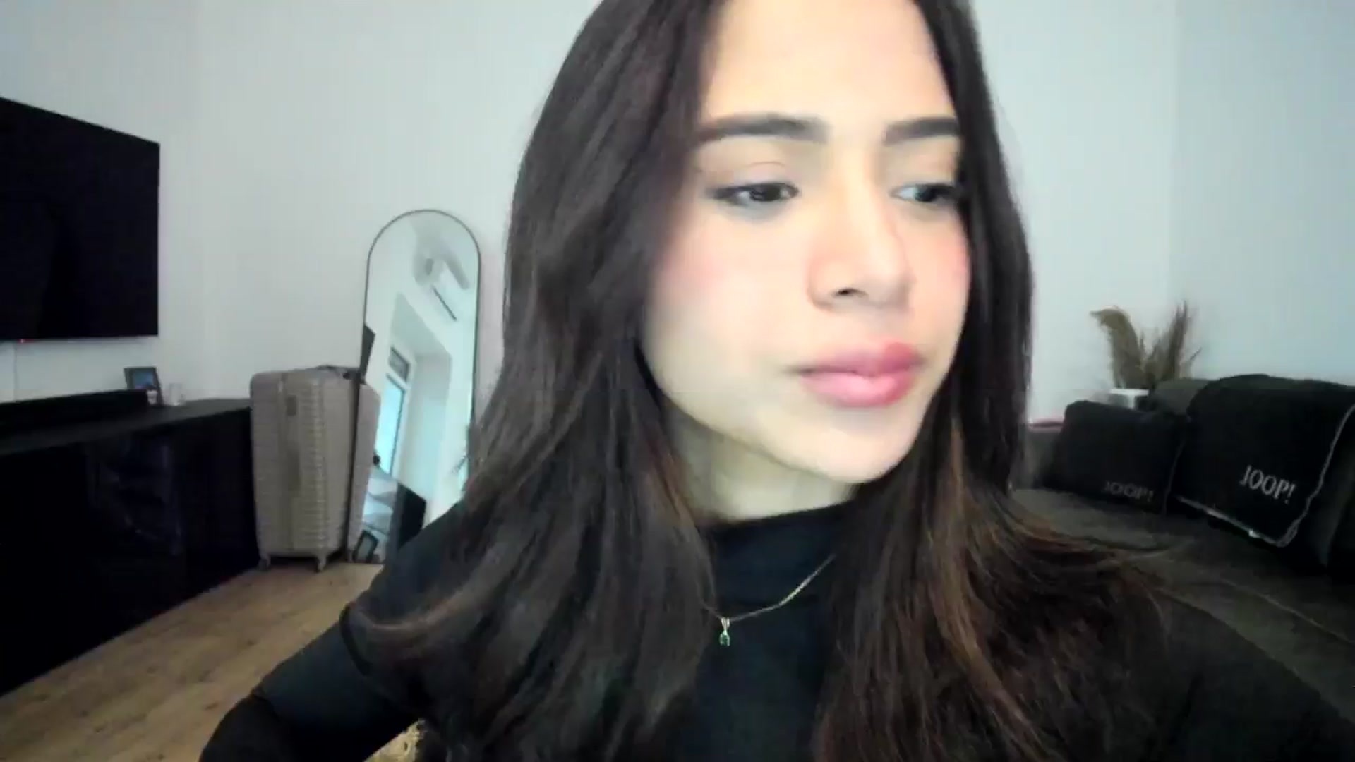 Gallery image thumbnail from Missabyy's myfreecams stream on, 12/28/2024, 13:13 image 9 of 20