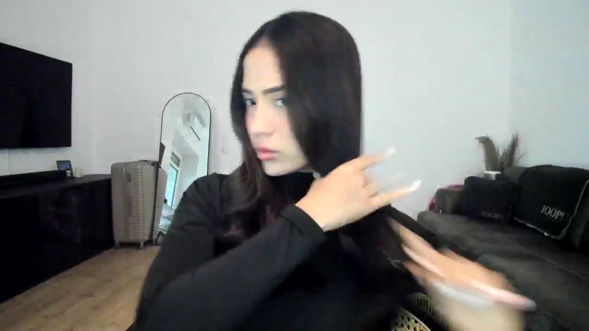 Gallery image thumbnail from Missabyy's myfreecams stream on, 12/28/2024, 13:13 image 4 of 20