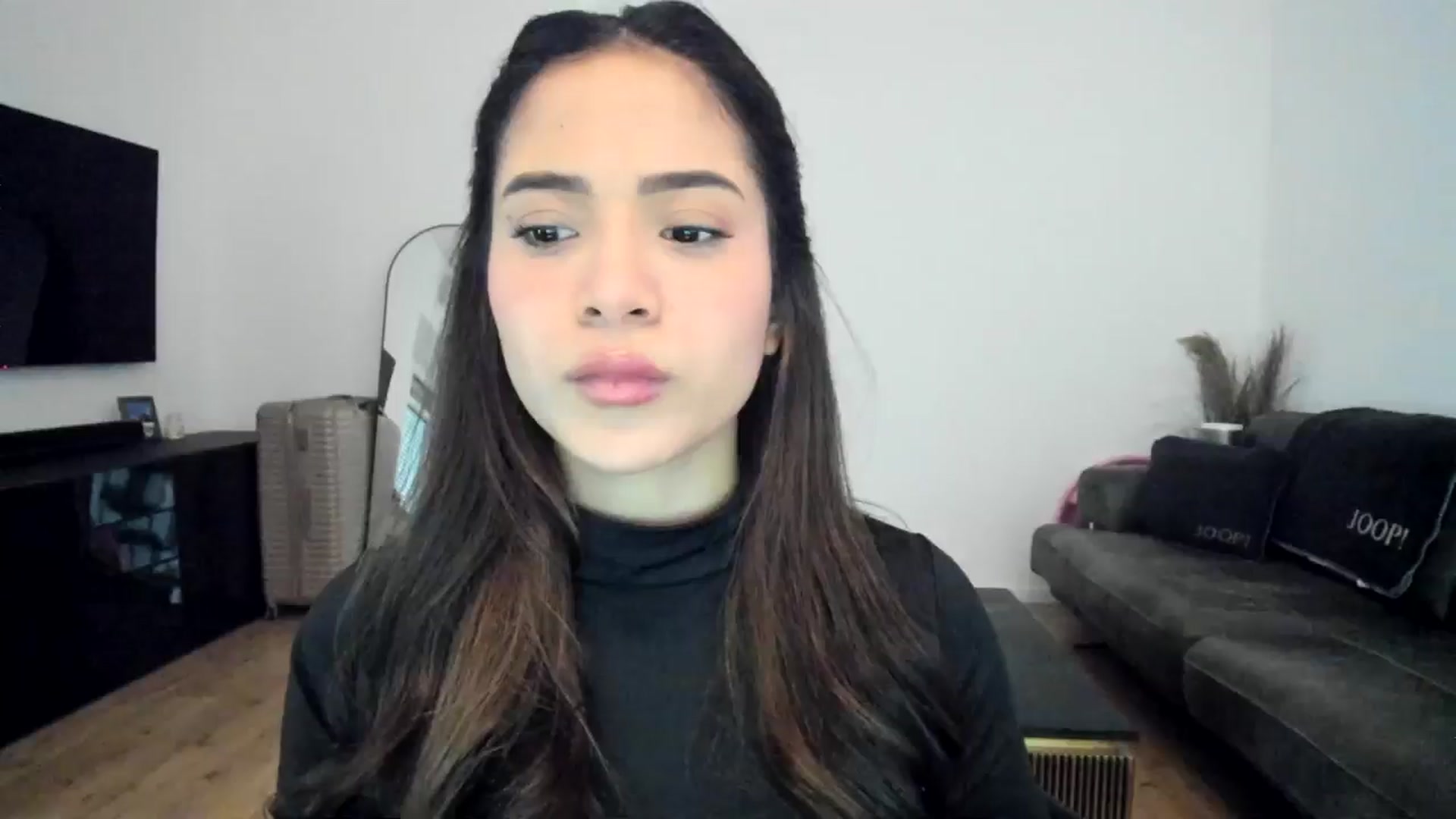 Gallery image thumbnail from Missabyy's myfreecams stream on, 12/28/2024, 13:41 image 1 of 20