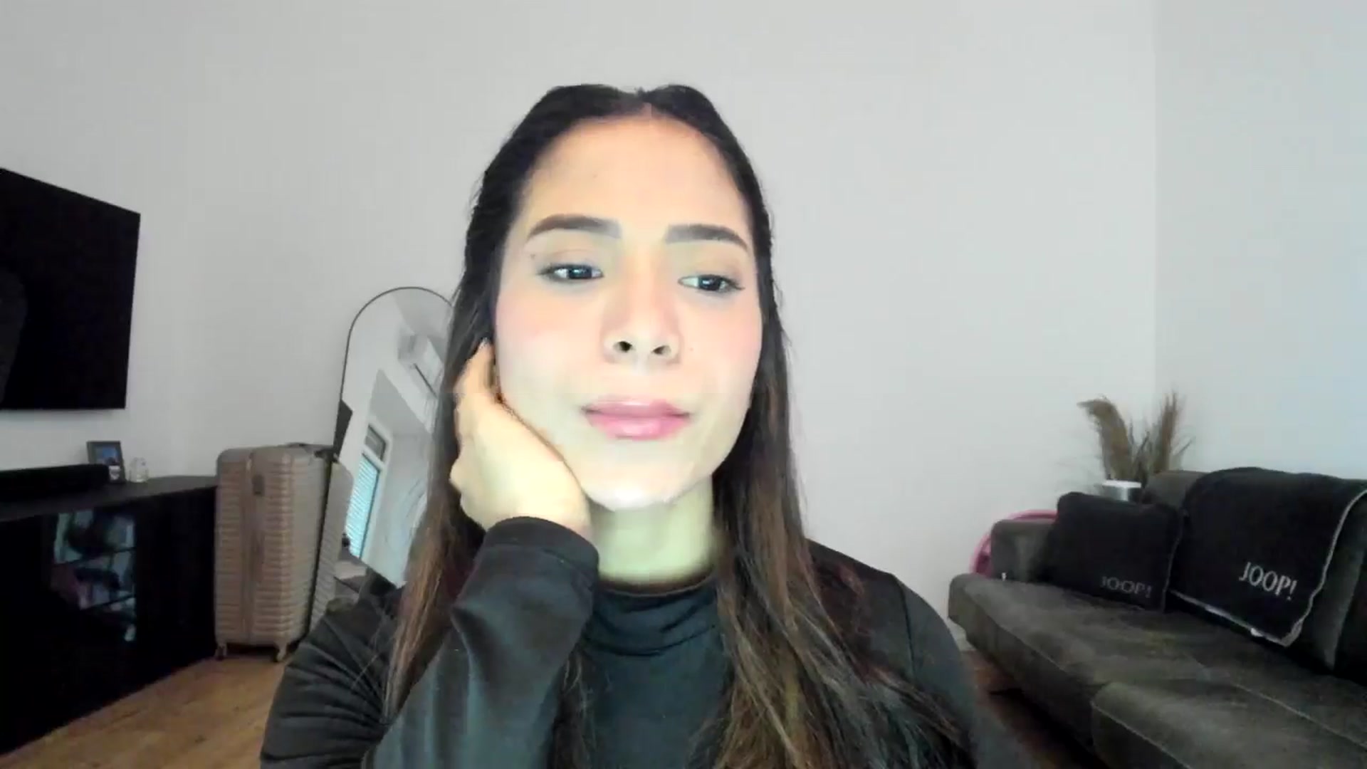 Gallery image thumbnail from Missabyy's myfreecams stream on, 12/28/2024, 13:41 image 13 of 20
