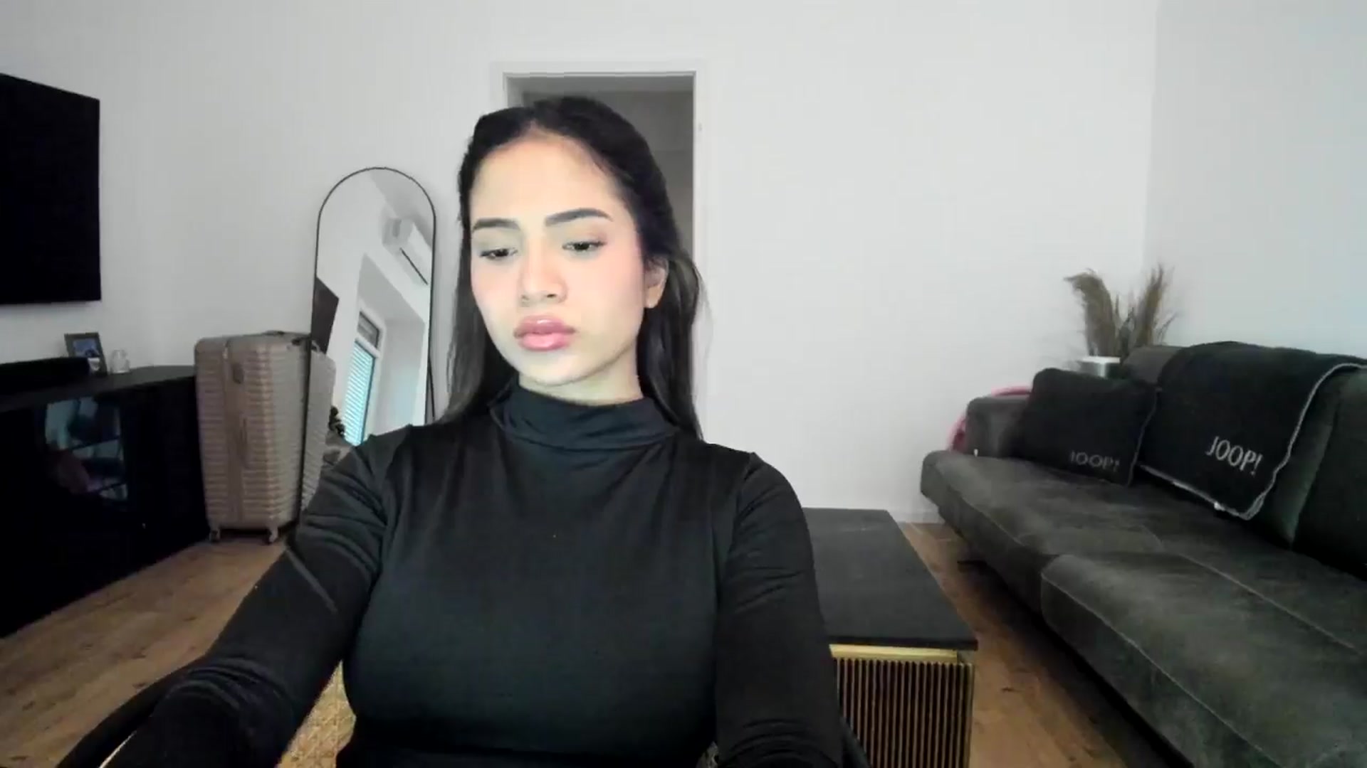 Gallery image thumbnail from Missabyy's myfreecams stream on, 12/28/2024, 13:41 image 19 of 20