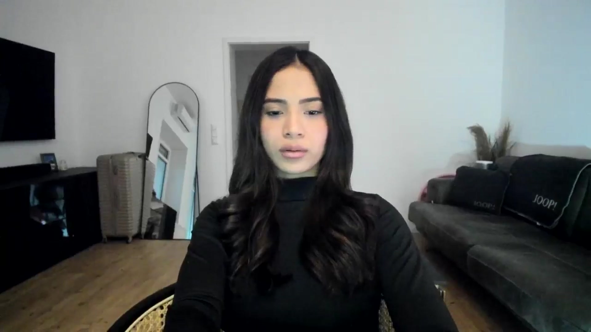 Gallery image thumbnail from Missabyy's myfreecams stream on, 12/28/2024, 14:50 image 14 of 20