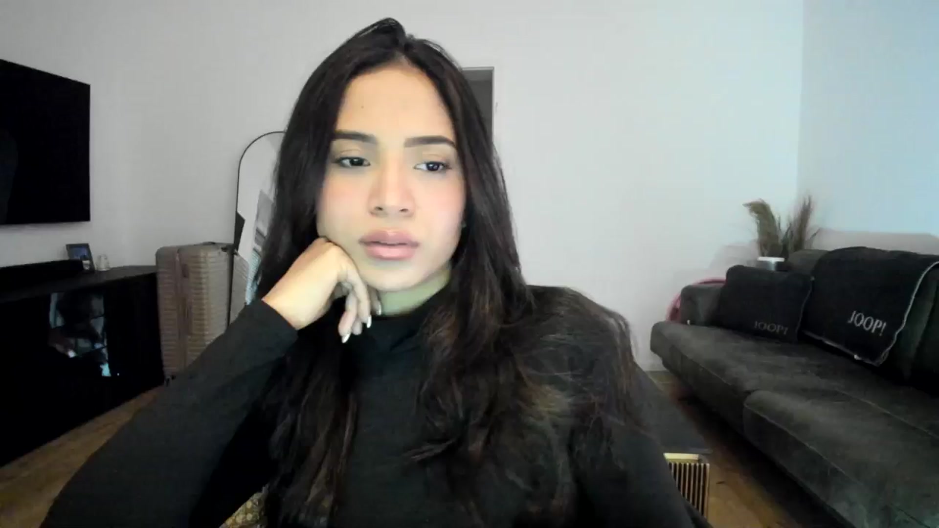 Gallery image thumbnail from Missabyy's myfreecams stream on, 12/28/2024, 14:50 image 3 of 20