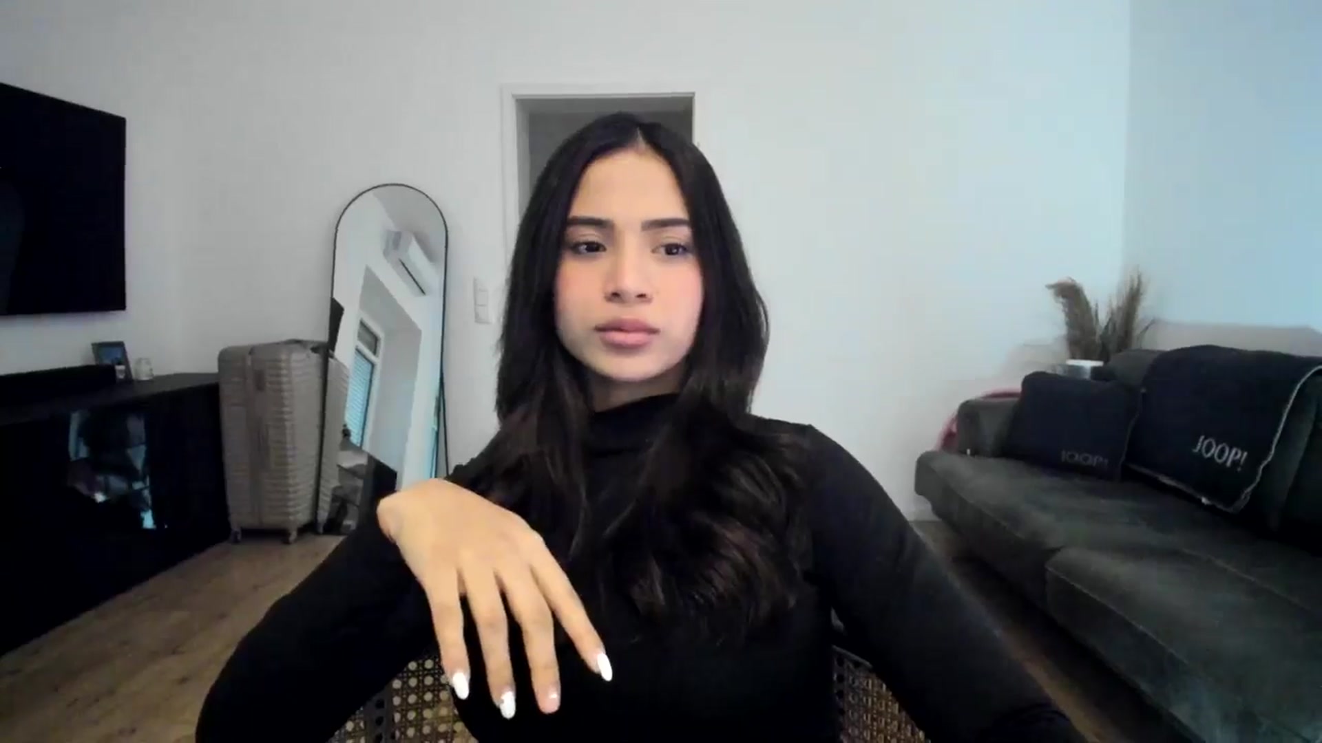 Gallery image thumbnail from Missabyy's myfreecams stream on, 12/28/2024, 14:50 image 18 of 20