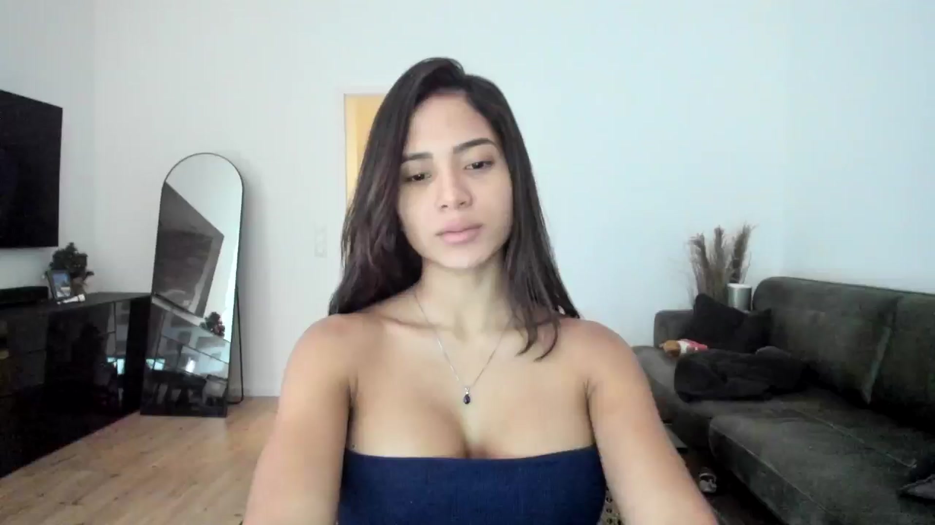 Gallery image thumbnail from Missabyy's myfreecams stream on, 01/02/2025, 13:39 image 4 of 20