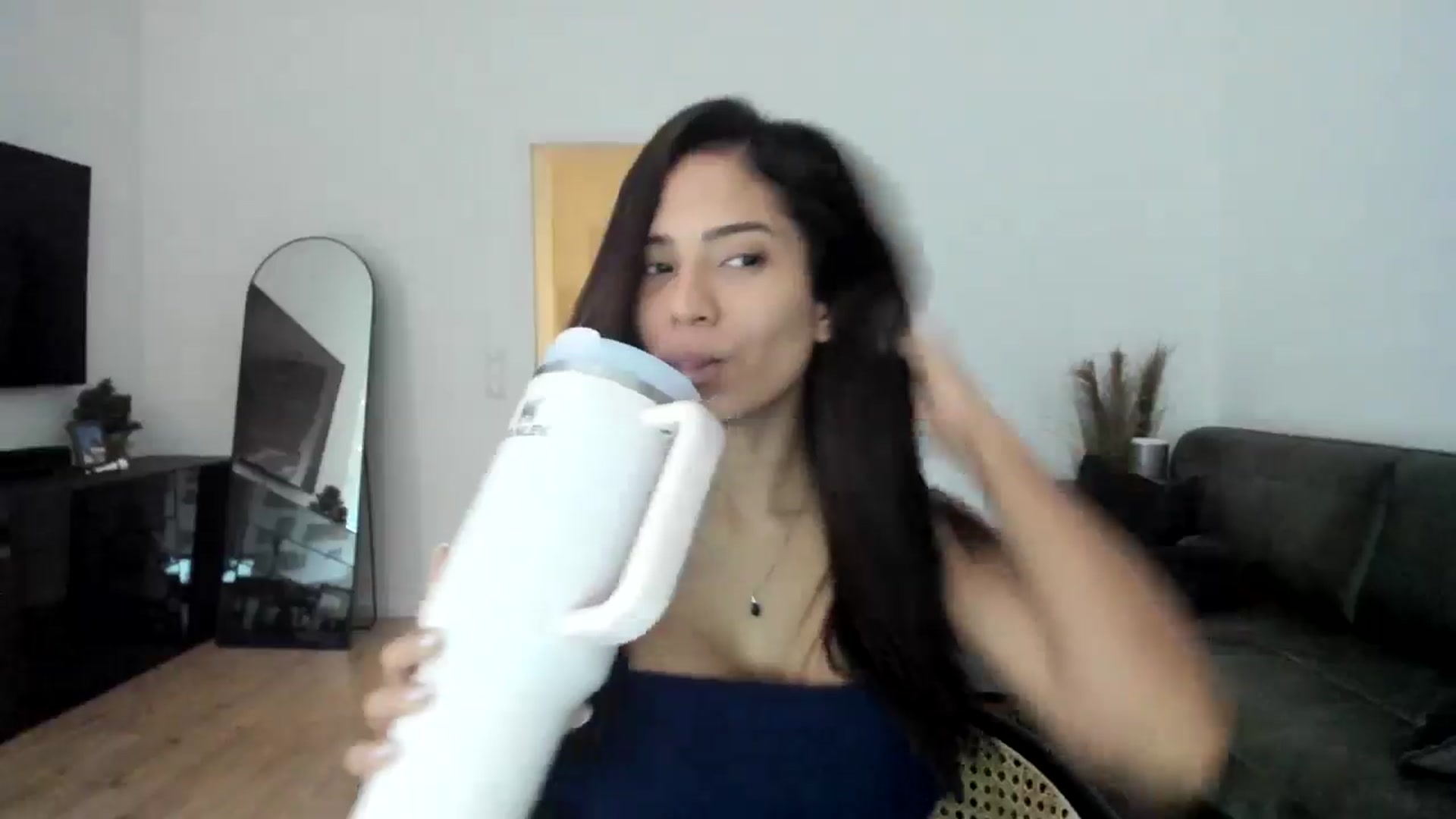 Gallery image thumbnail from Missabyy's myfreecams stream on, 01/02/2025, 13:39 image 7 of 20