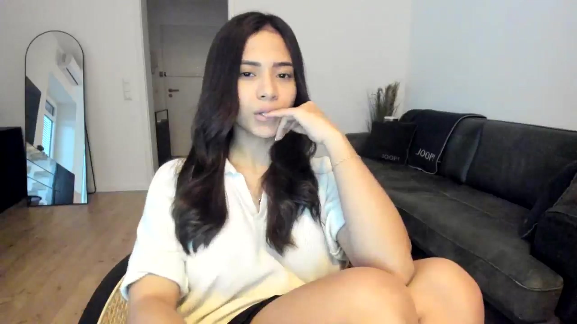 Gallery image thumbnail from Missabyy's myfreecams stream on, 01/07/2025, 11:35 image 19 of 20