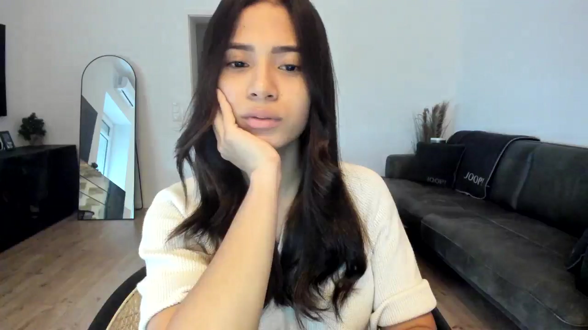 Gallery image thumbnail from Missabyy's myfreecams stream on, 01/07/2025, 11:35 image 2 of 20