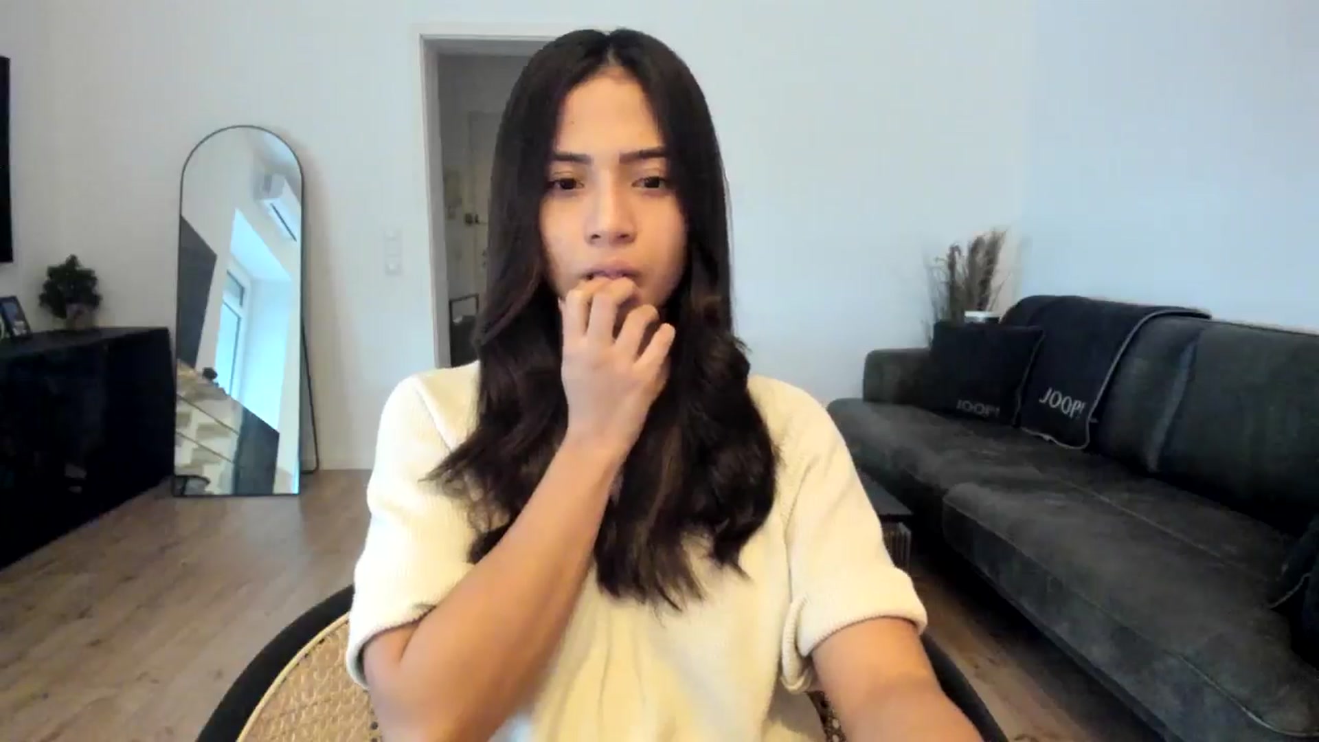 Gallery image thumbnail from Missabyy's myfreecams stream on, 01/07/2025, 11:35 image 3 of 20