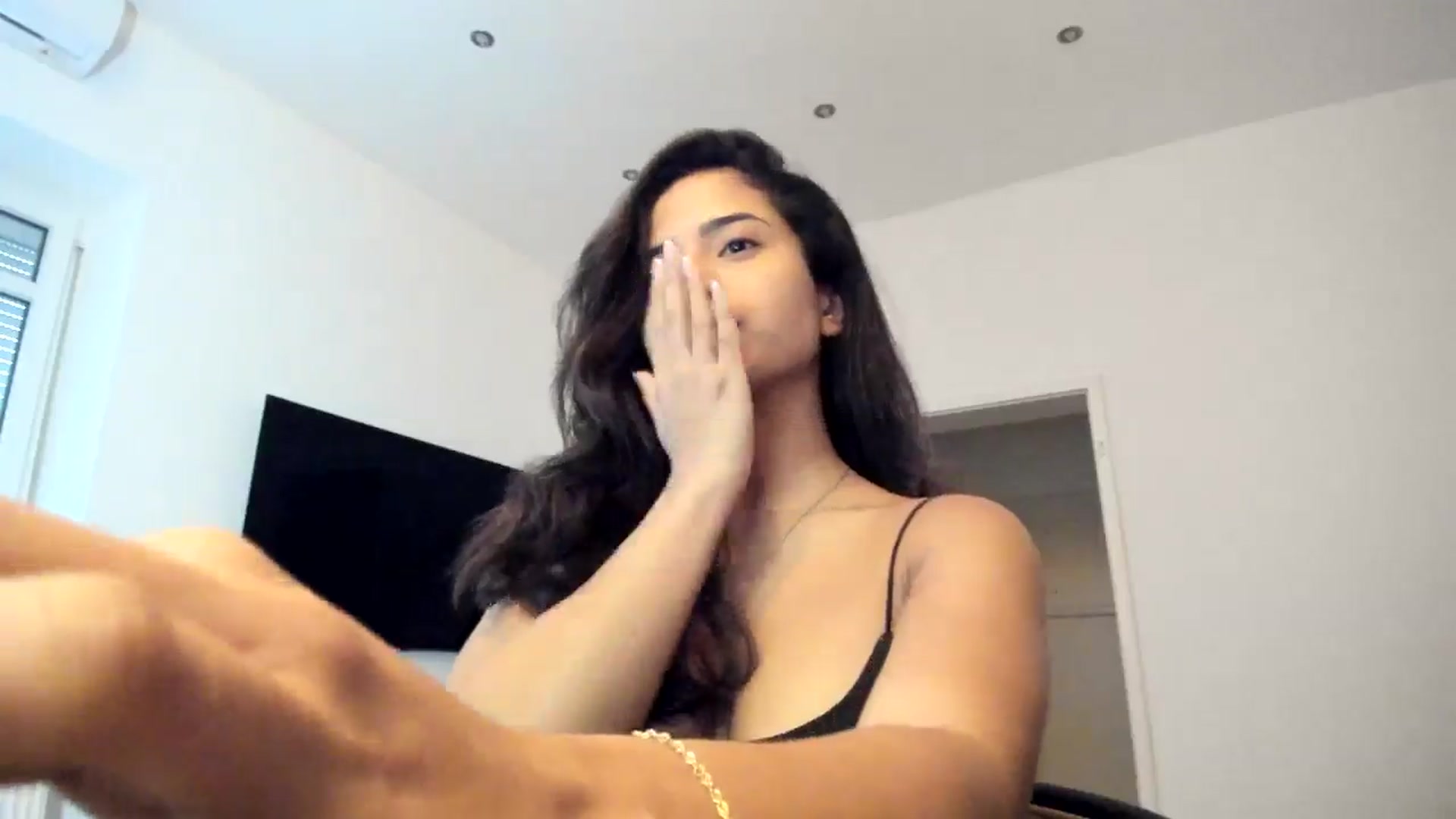Gallery image thumbnail from Missabyy's myfreecams stream on, 01/08/2025, 14:52 image 15 of 20