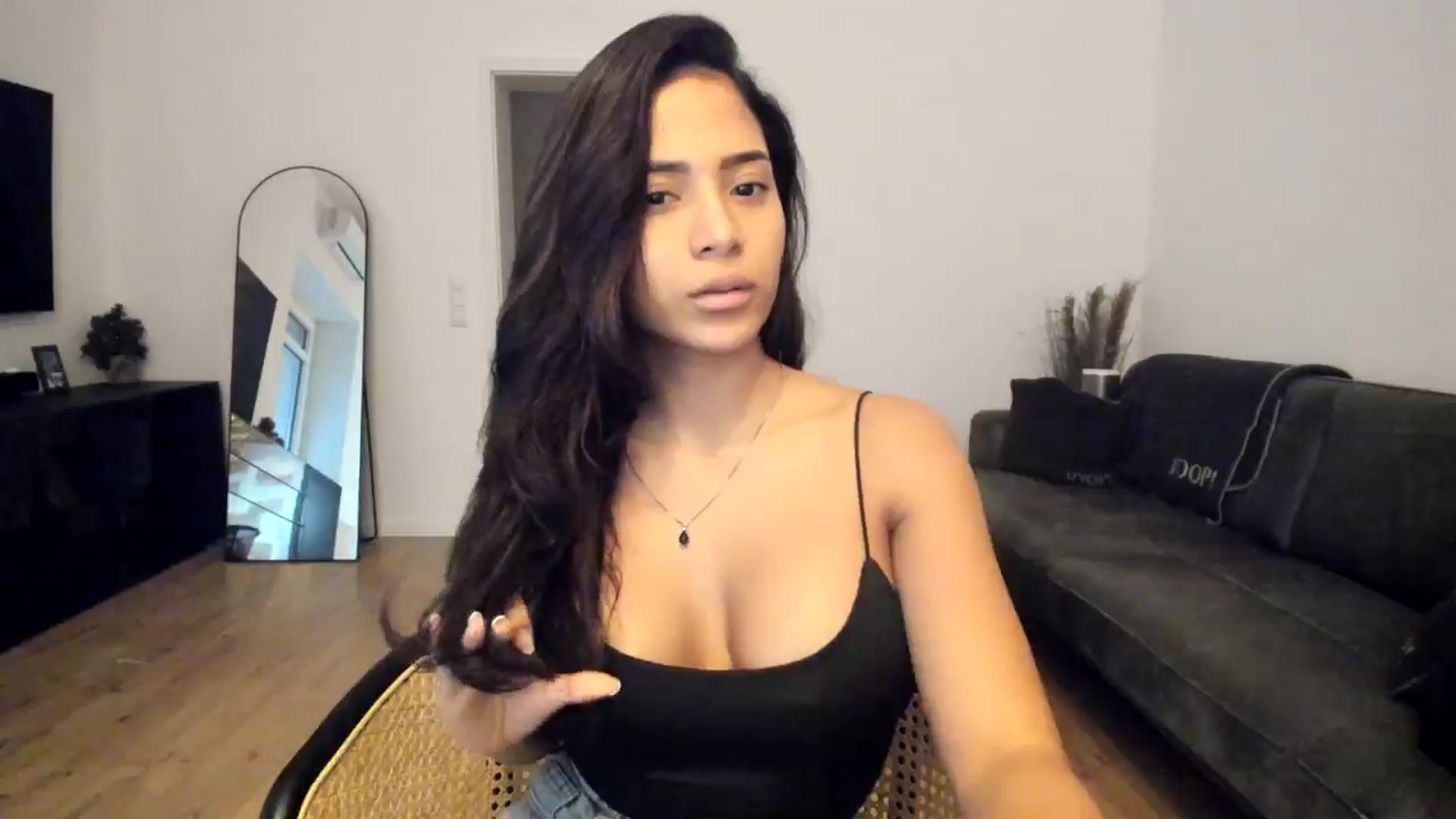 Gallery image thumbnail from Missabyy's myfreecams stream on, 01/08/2025, 14:52 image 8 of 20