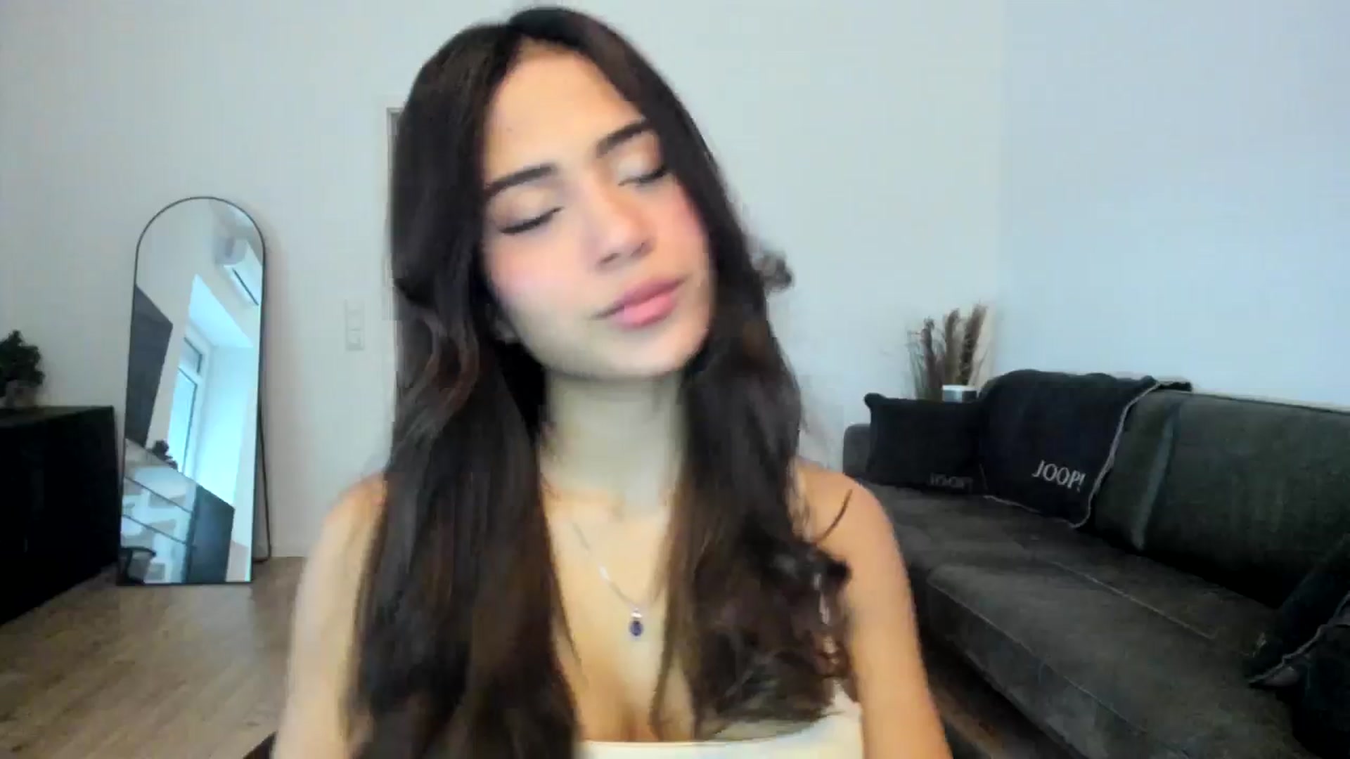 Gallery image thumbnail from Missabyy's myfreecams stream on, 01/09/2025, 10:51 image 17 of 20