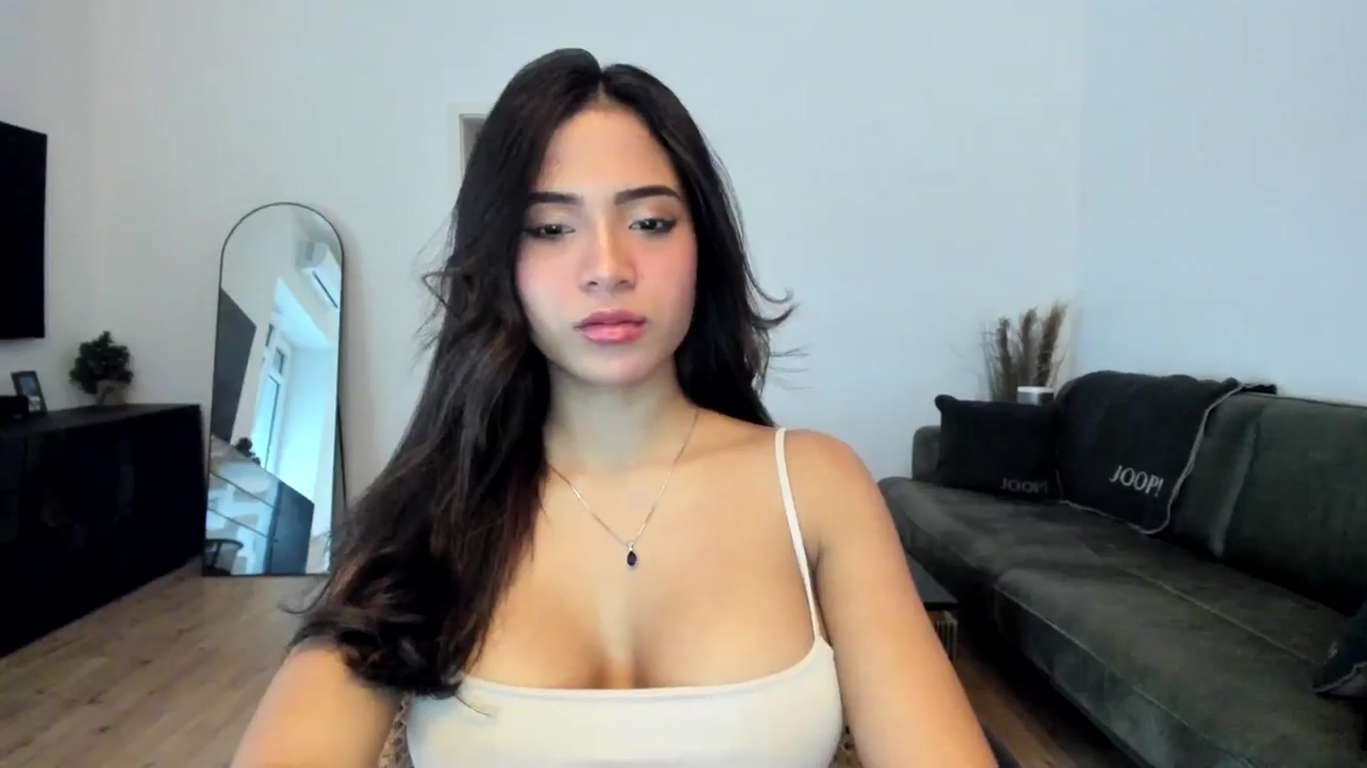 Gallery image thumbnail from Missabyy's myfreecams stream on, 01/09/2025, 12:33 image 16 of 20