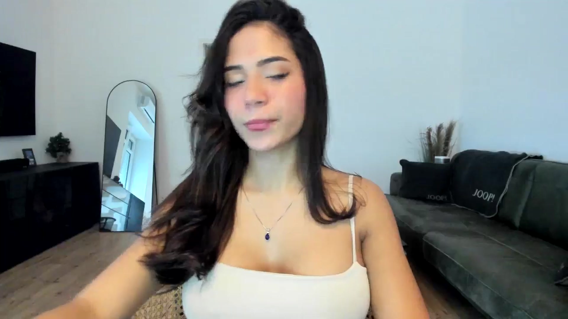 Gallery image thumbnail from Missabyy's myfreecams stream on, 01/09/2025, 12:33 image 9 of 20