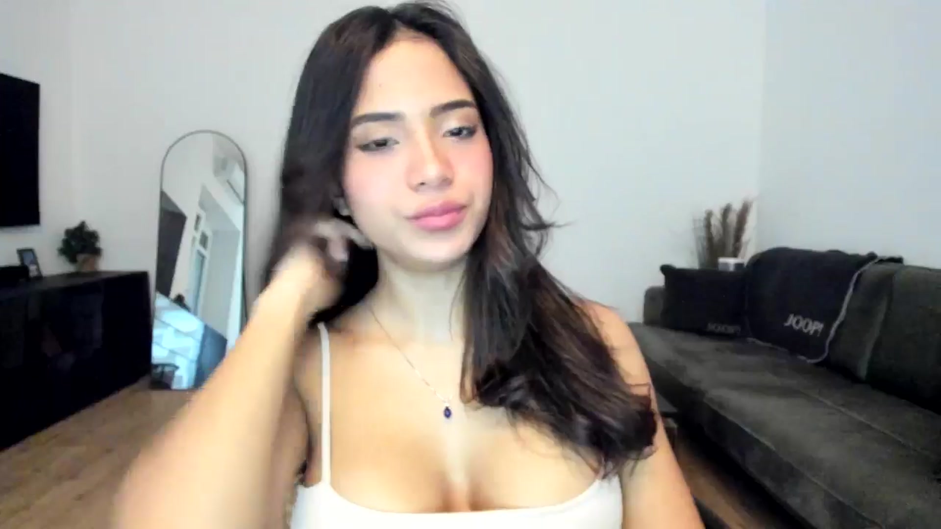 Gallery image thumbnail from Missabyy's myfreecams stream on, 01/09/2025, 13:38 image 16 of 20