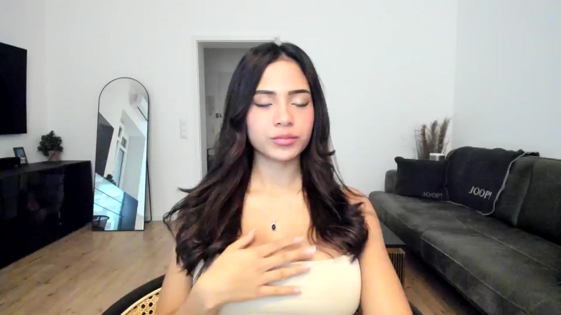 Gallery image thumbnail from Missabyy's myfreecams stream on, 01/09/2025, 13:56 image 2 of 20