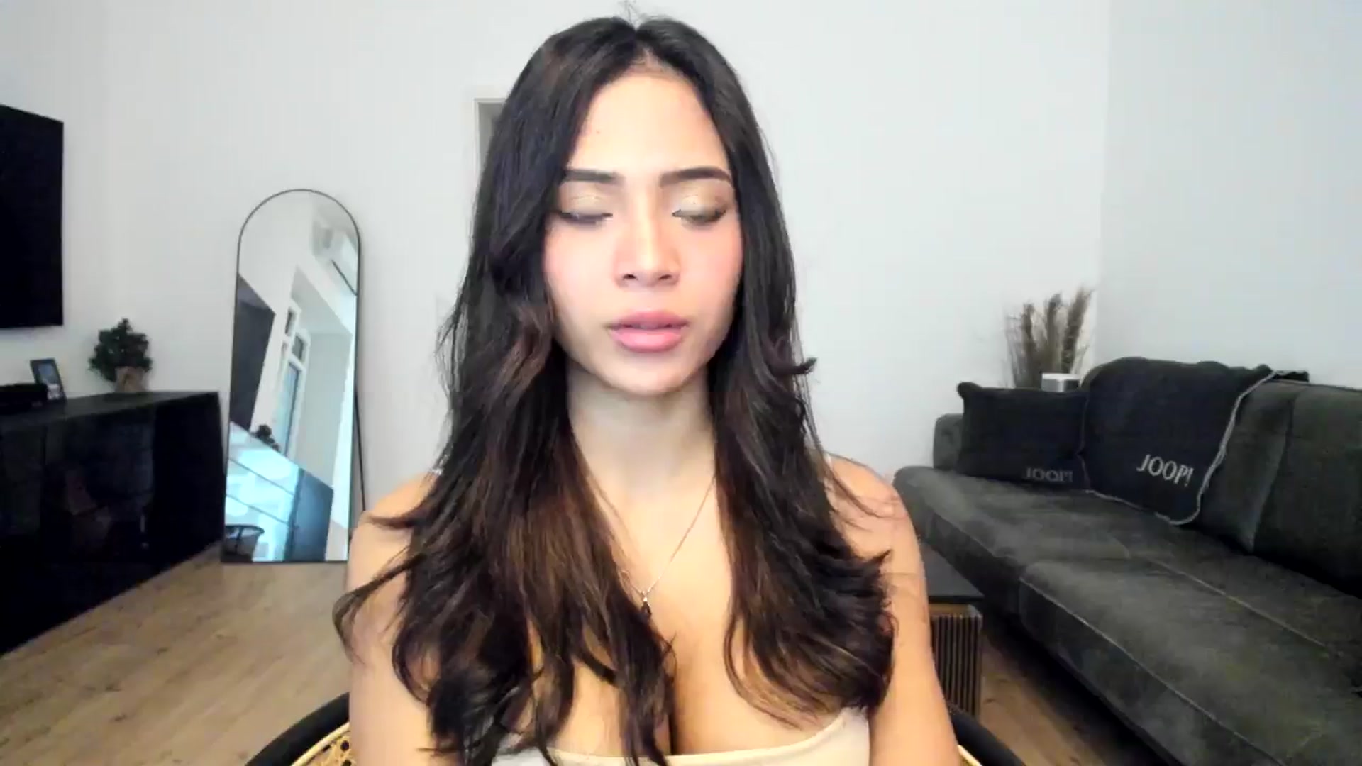 Gallery image thumbnail from Missabyy's myfreecams stream on, 01/09/2025, 13:56 image 6 of 20