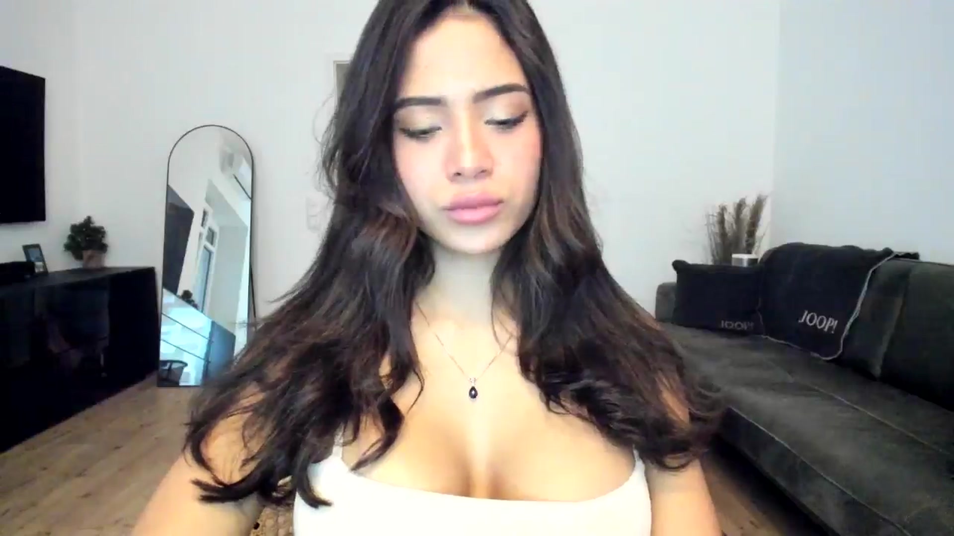 Gallery image thumbnail from Missabyy's myfreecams stream on, 01/09/2025, 14:10 image 18 of 20