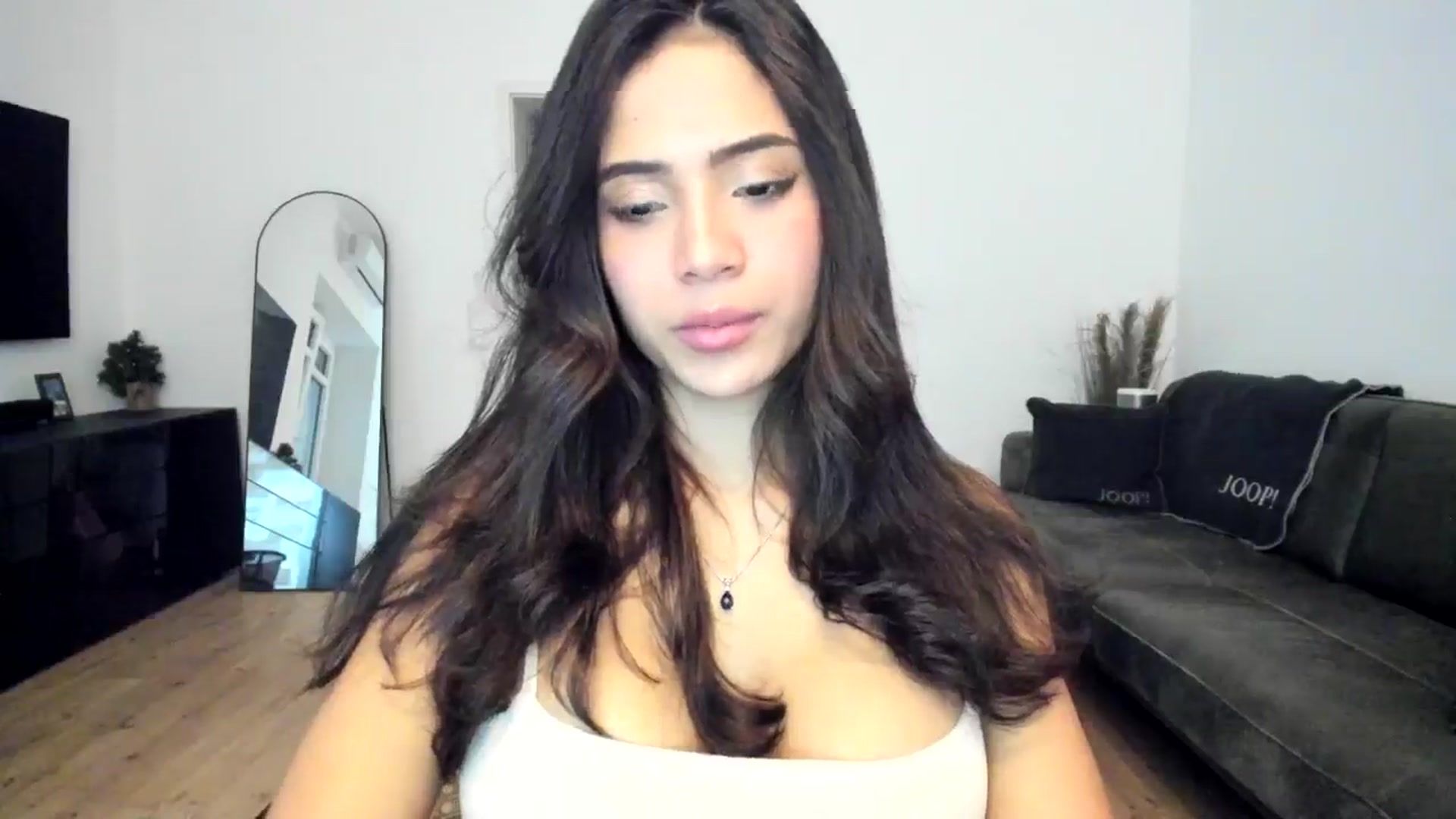 Gallery image thumbnail from Missabyy's myfreecams stream on, 01/09/2025, 14:10 image 19 of 20
