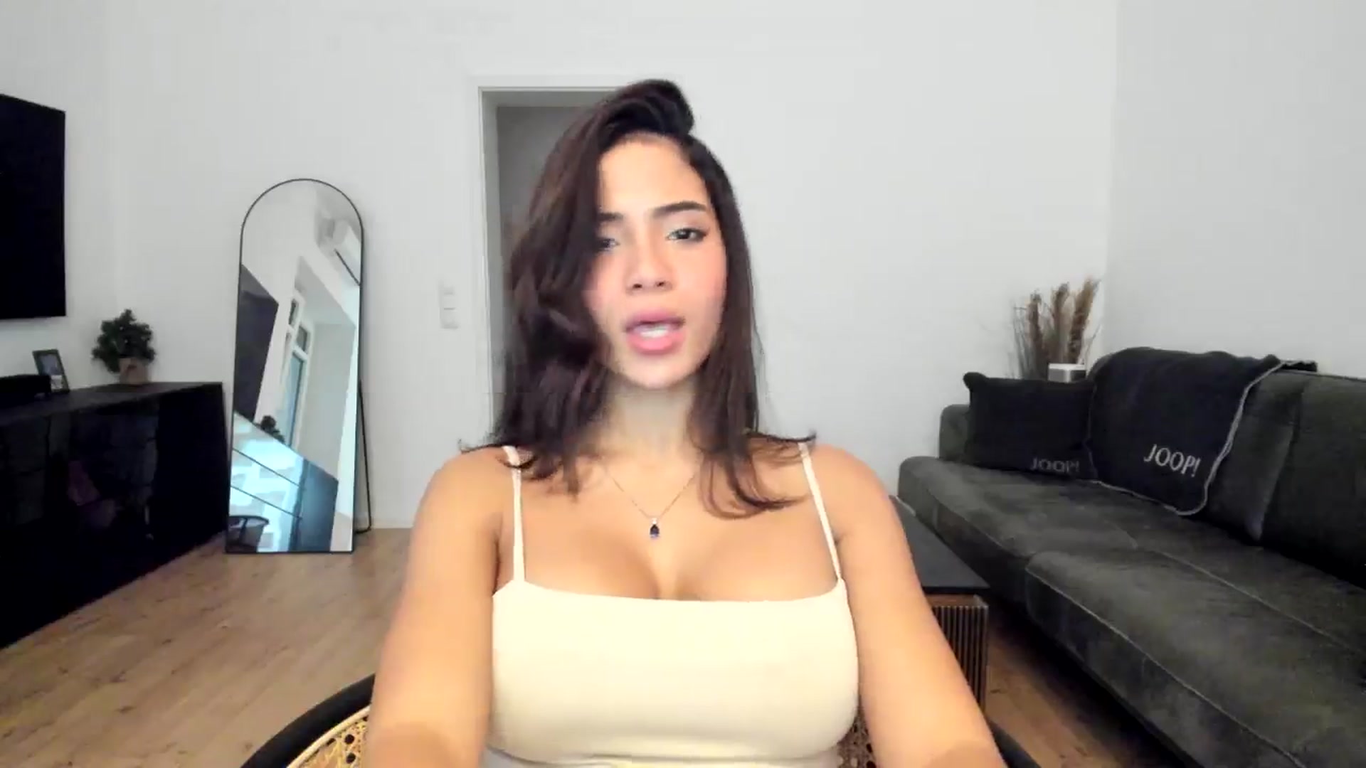 Gallery image thumbnail from Missabyy's myfreecams stream on, 01/09/2025, 14:10 image 11 of 20