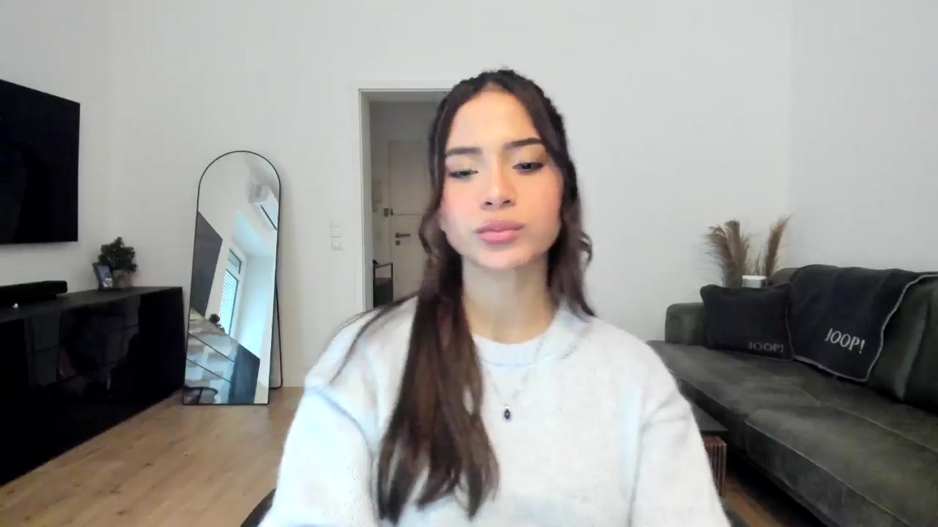 Gallery image thumbnail from Missabyy's myfreecams stream on, 01/10/2025, 12:23 image 4 of 20