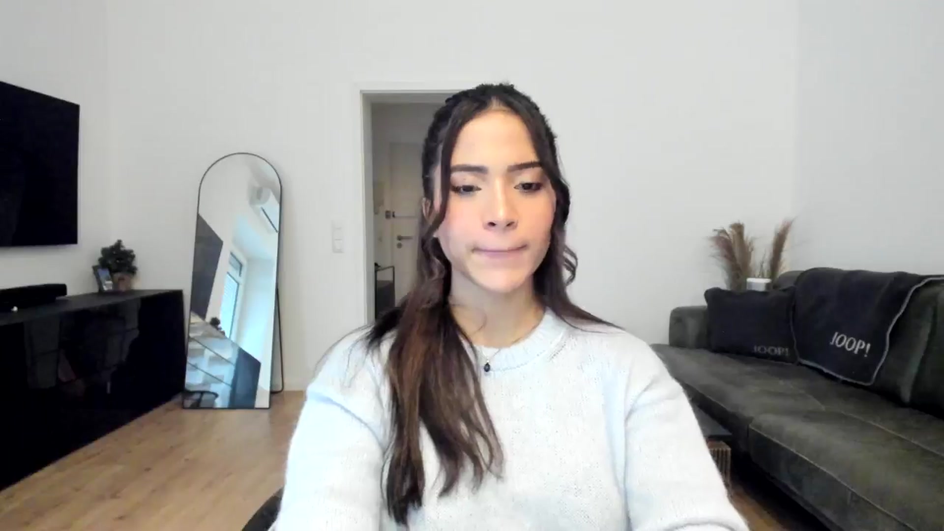 Gallery image thumbnail from Missabyy's myfreecams stream on, 01/10/2025, 12:23 image 19 of 20