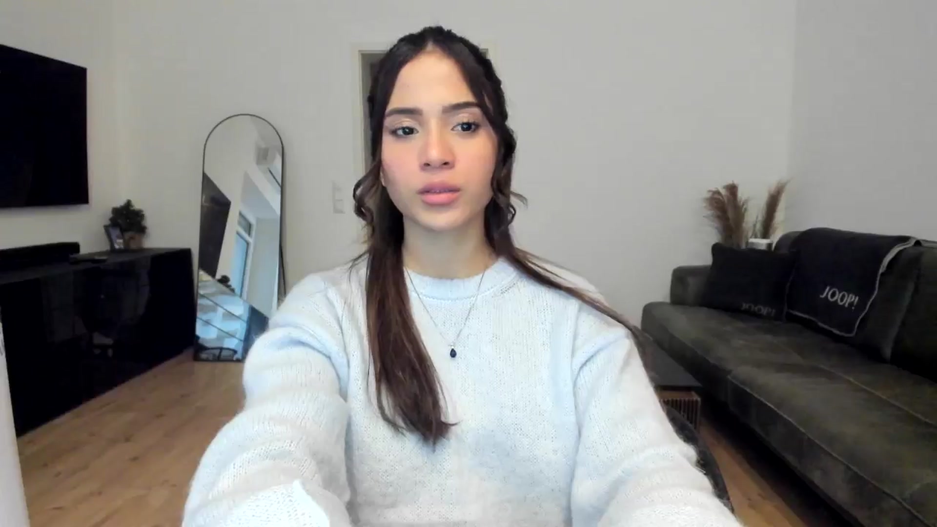 Gallery image thumbnail from Missabyy's myfreecams stream on, 01/10/2025, 15:50 image 7 of 20