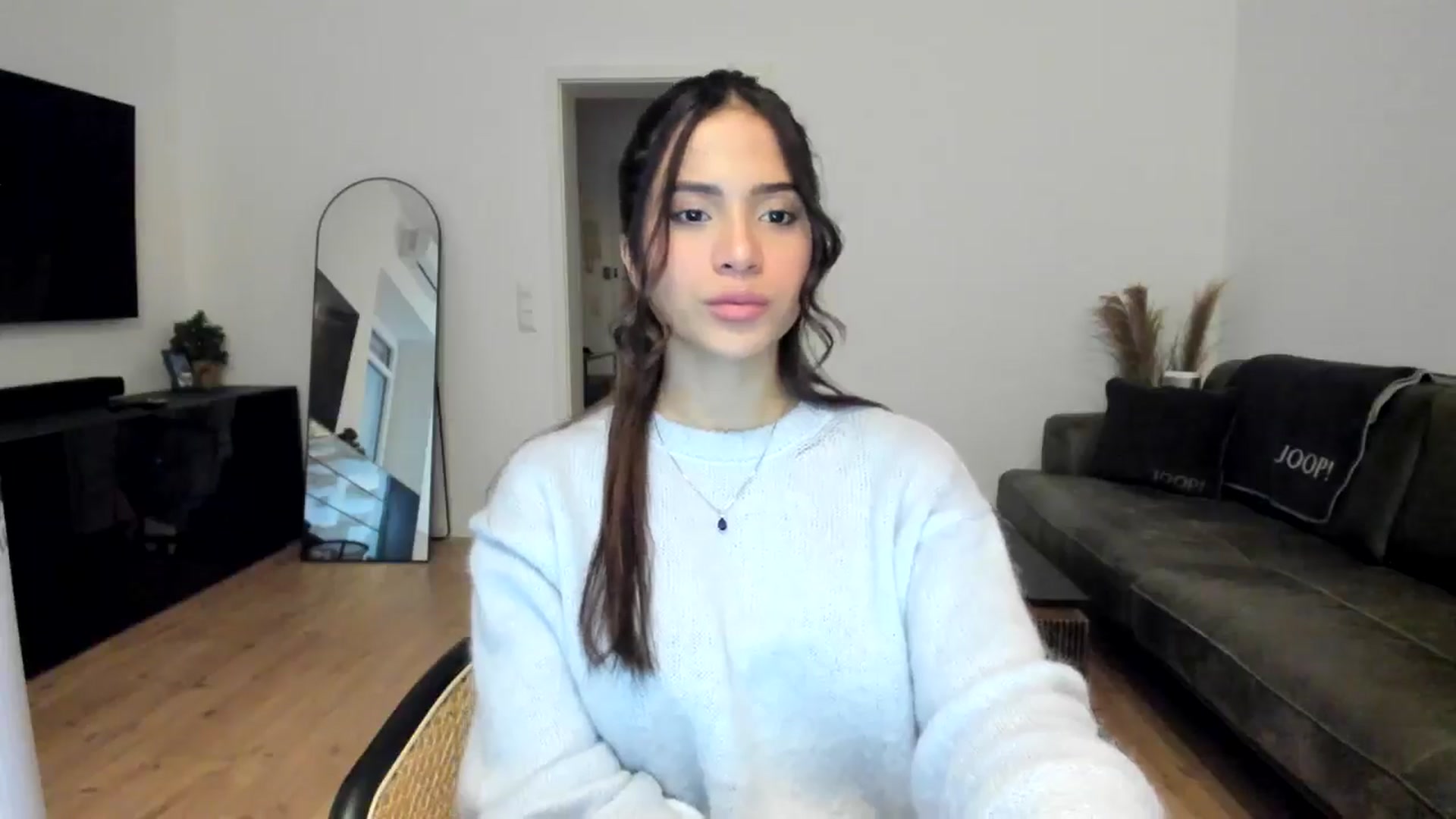 Gallery image thumbnail from Missabyy's myfreecams stream on, 01/10/2025, 15:50 image 12 of 20
