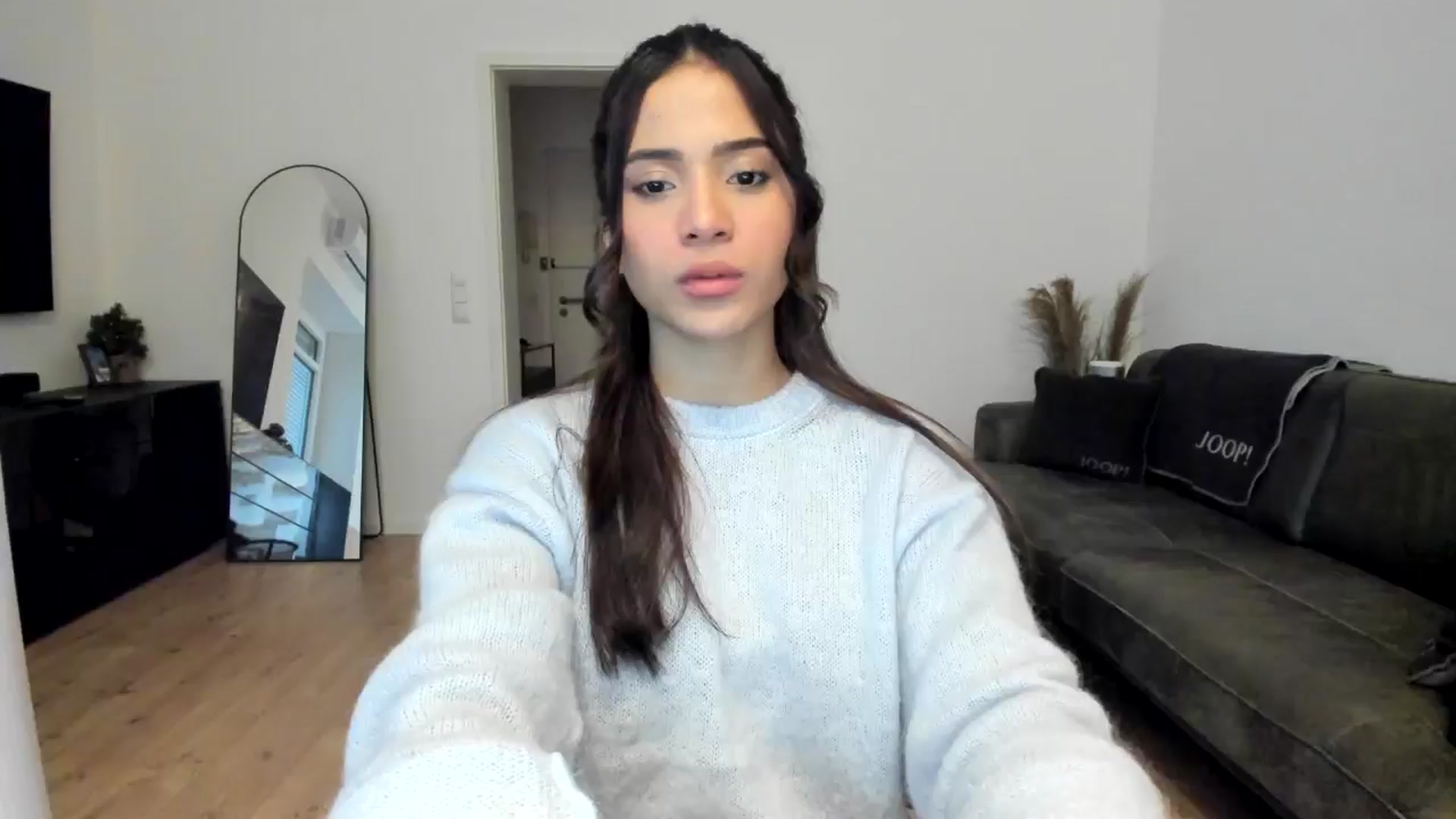 Gallery image thumbnail from Missabyy's myfreecams stream on, 01/10/2025, 15:50 image 1 of 20