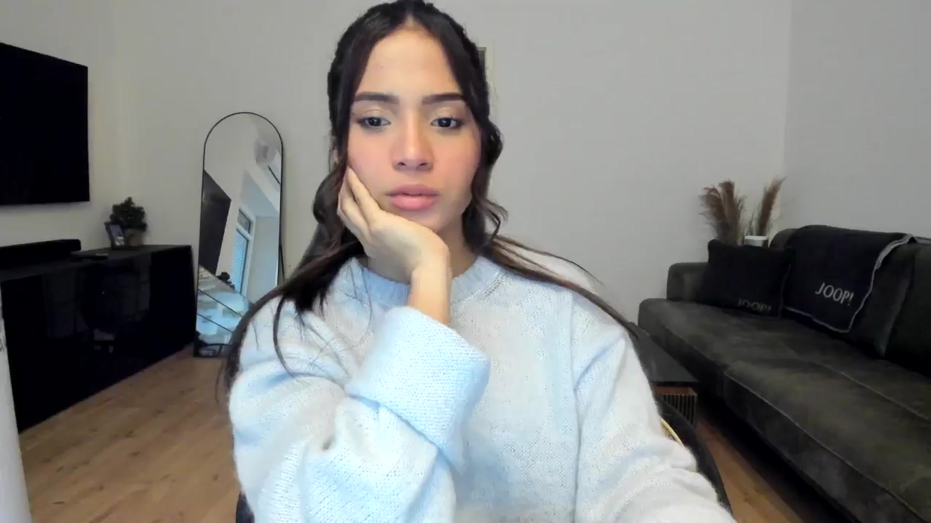 Gallery image thumbnail from Missabyy's myfreecams stream on, 01/10/2025, 15:50 image 4 of 20