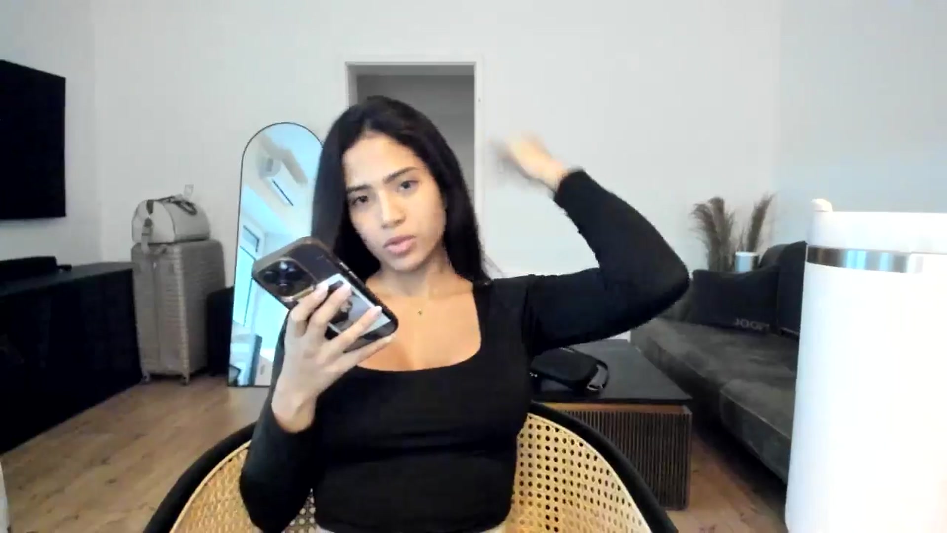 Gallery image thumbnail from Missabyy's myfreecams stream on, 01/14/2025, 15:18 image 12 of 20