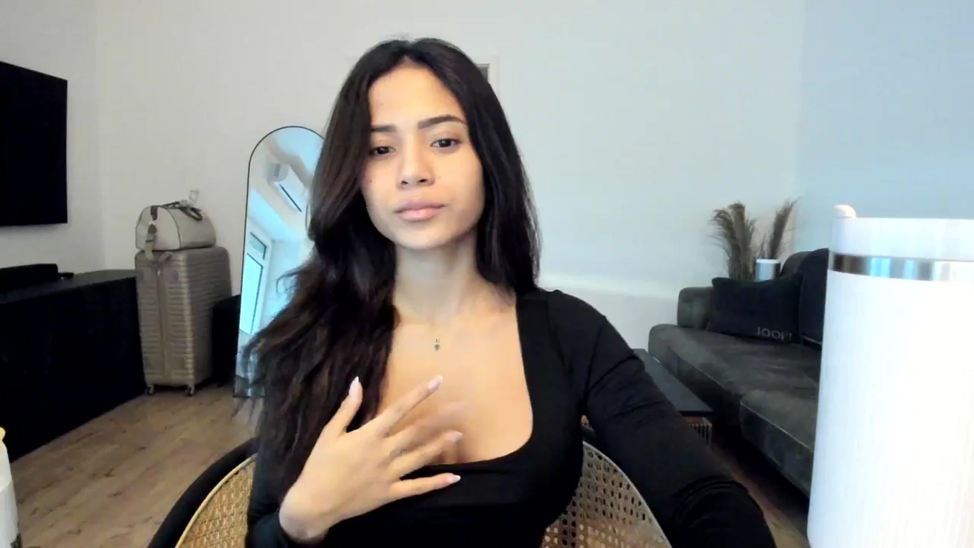 Gallery image thumbnail from Missabyy's myfreecams stream on, 01/14/2025, 15:18 image 10 of 20