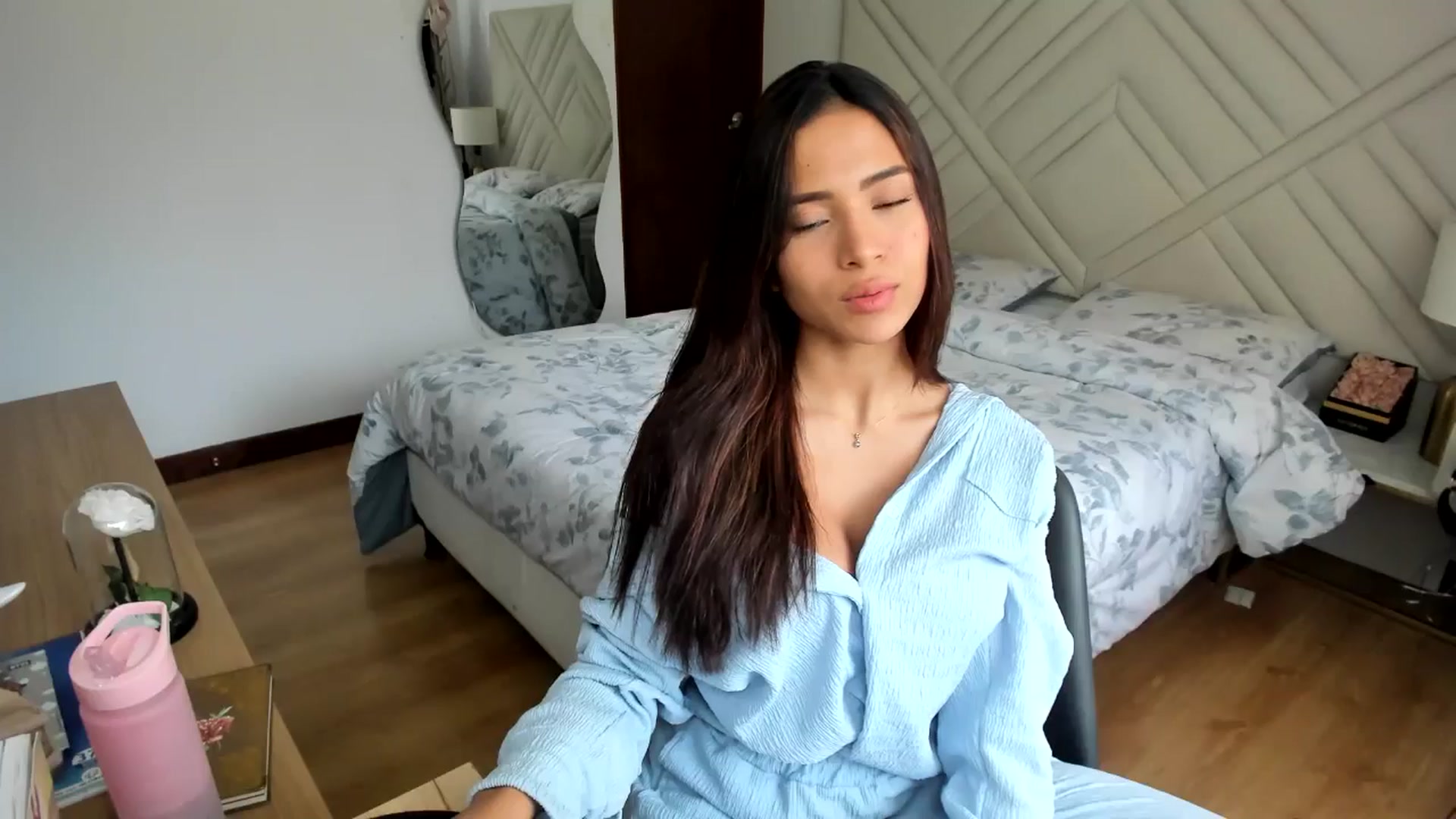 Gallery image thumbnail from Missabyy's myfreecams stream on, 02/06/2025, 17:02 image 10 of 20