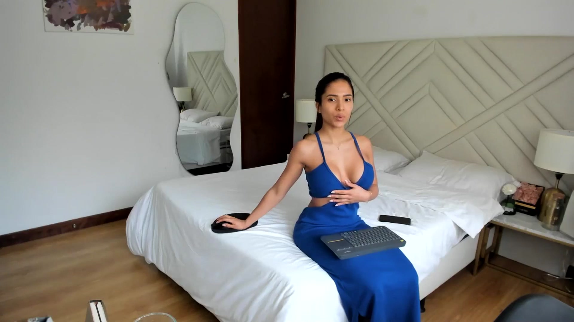Gallery image thumbnail from Missabyy's myfreecams stream on, 02/11/2025, 16:49 image 9 of 20