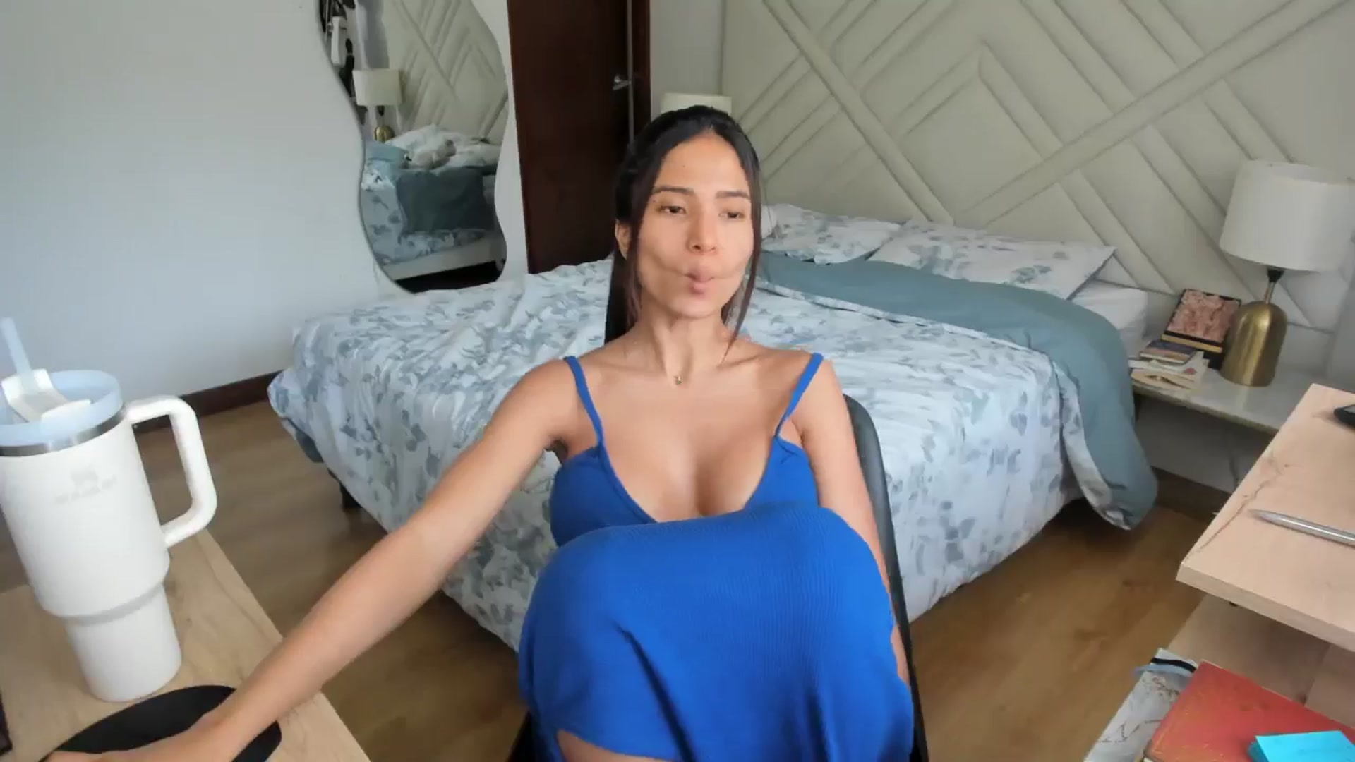 Gallery image thumbnail from Missabyy's myfreecams stream on, 03/14/2025, 17:45 image 2 of 20