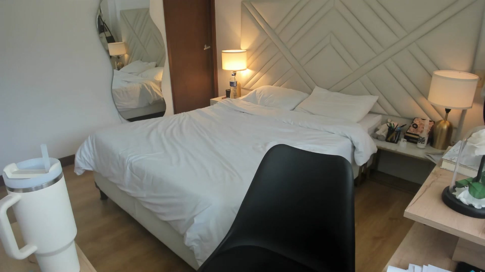 Gallery image thumbnail from Missabyy's myfreecams stream on, 04/15/2025, 16:40 image 7 of 20
