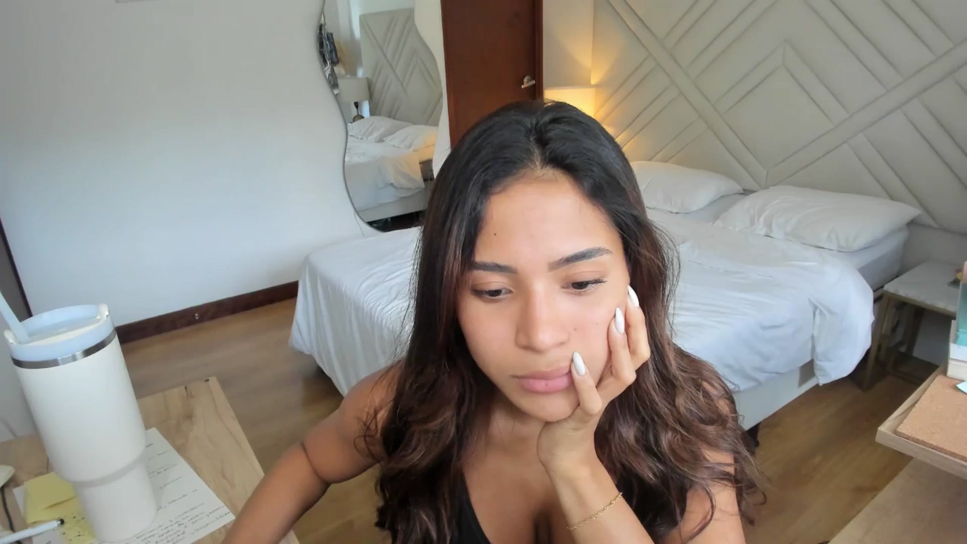 Gallery image thumbnail from Missabyy's myfreecams stream on, 05/29/2025, 19:10 image 6 of 20