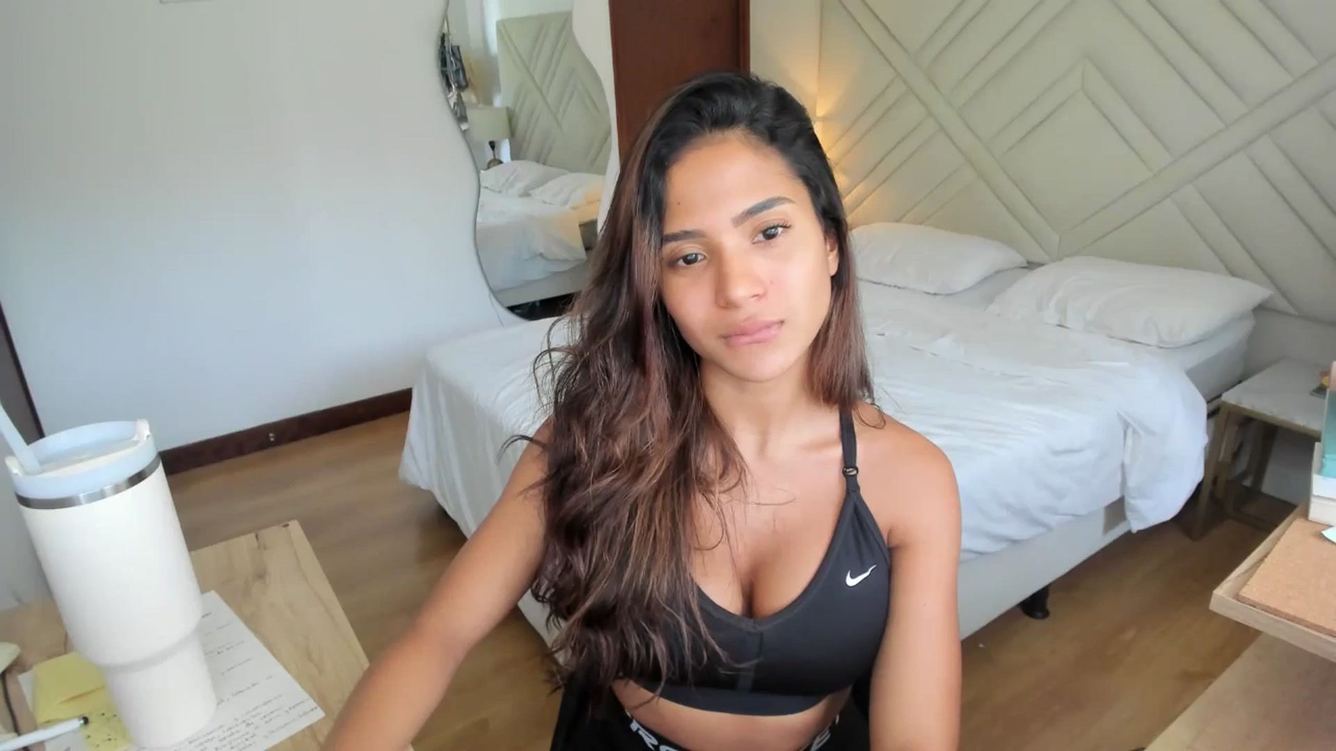 Gallery image thumbnail from Missabyy's myfreecams stream on, 05/29/2025, 19:10 image 15 of 20