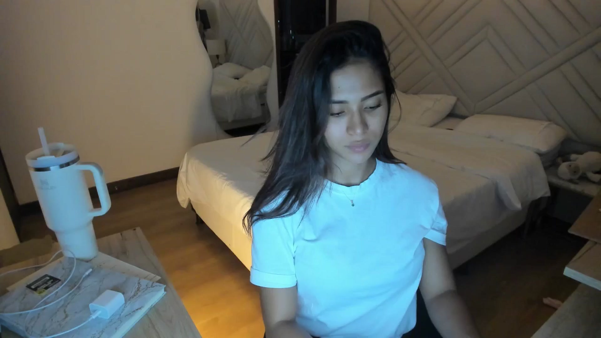 Gallery image thumbnail from Missabyy's myfreecams stream on, 06/05/2025, 02:20 image 6 of 20