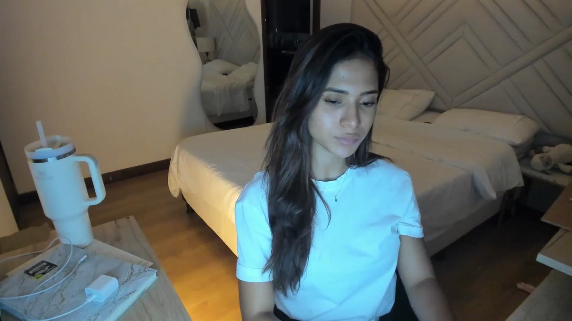 Gallery image thumbnail from Missabyy's myfreecams stream on, 06/05/2025, 02:20 image 15 of 20