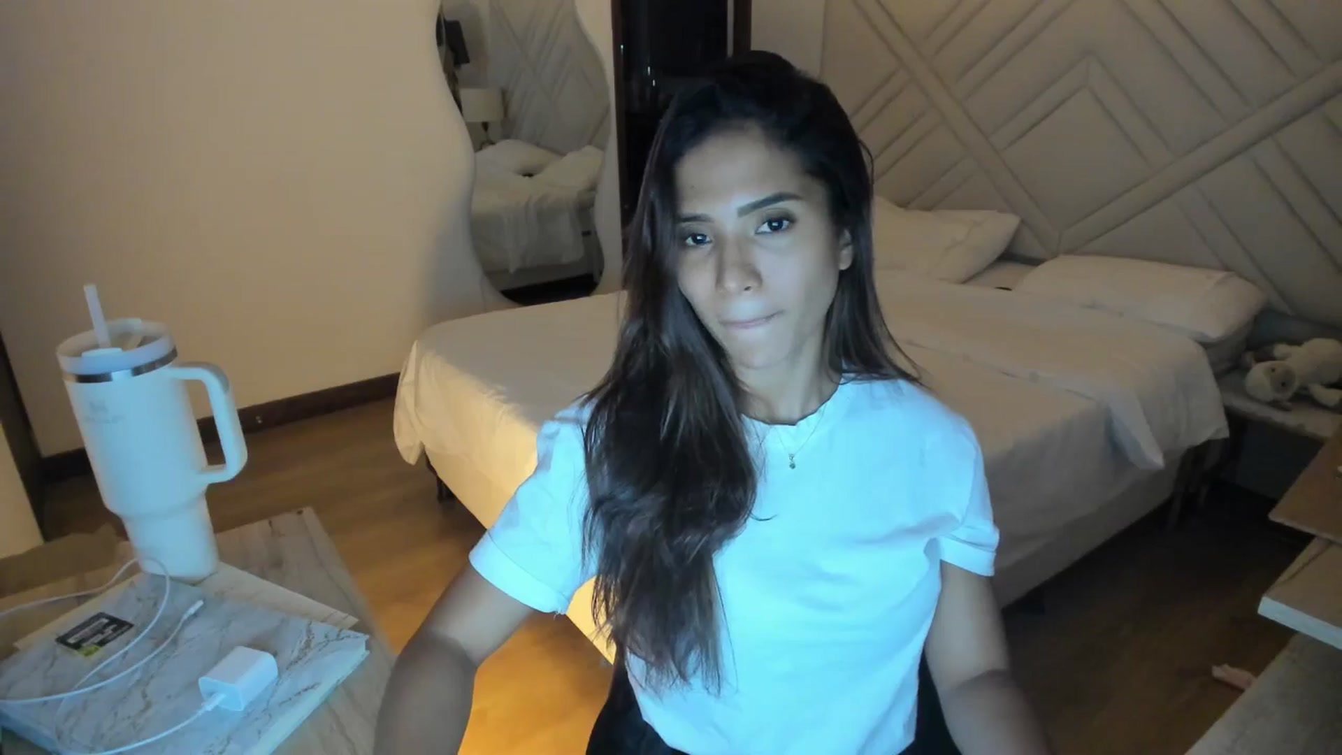 Gallery image thumbnail from Missabyy's myfreecams stream on, 06/05/2025, 02:20 image 11 of 20