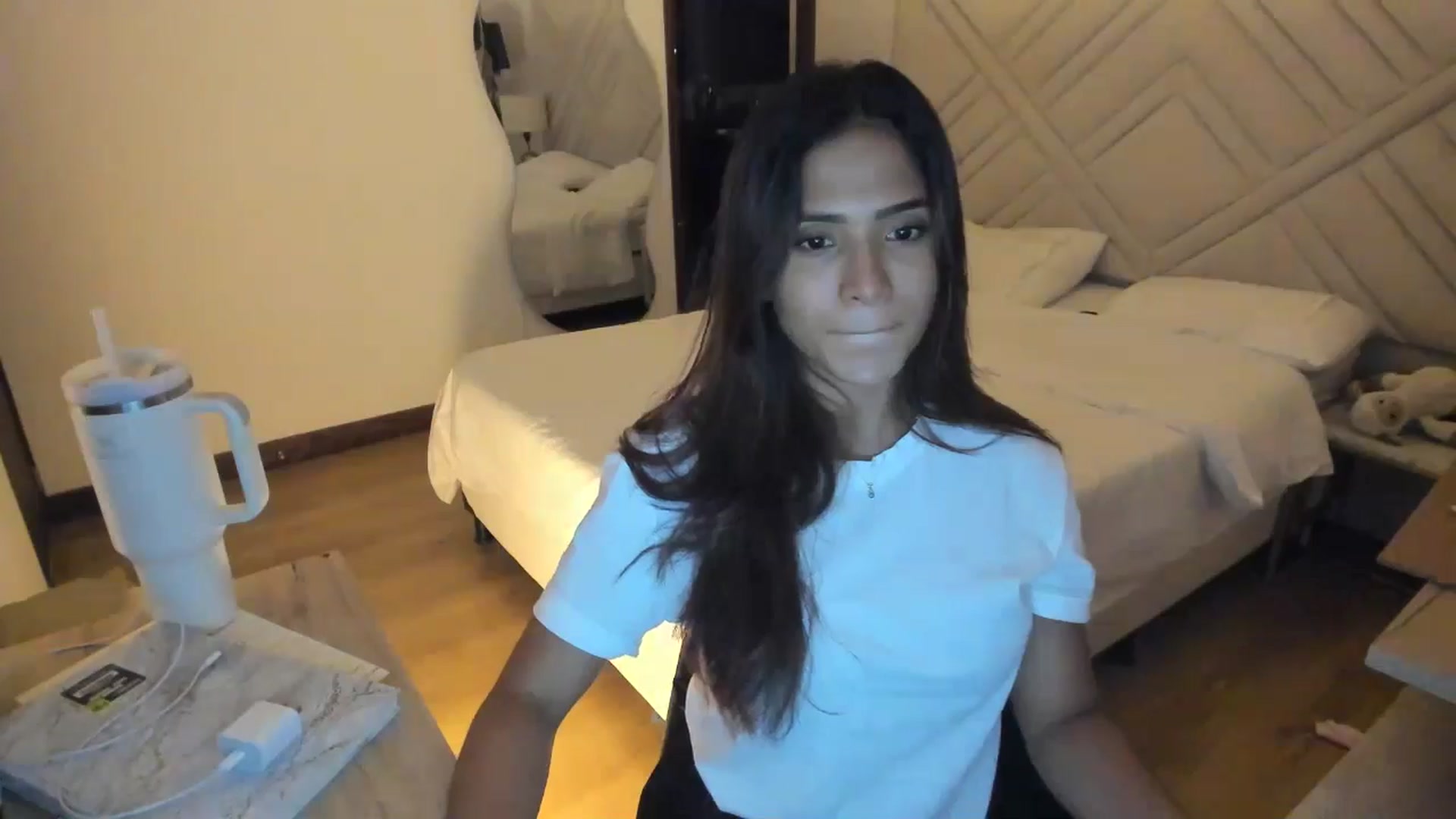 Gallery image thumbnail from Missabyy's myfreecams stream on, 06/05/2025, 02:20 image 9 of 20