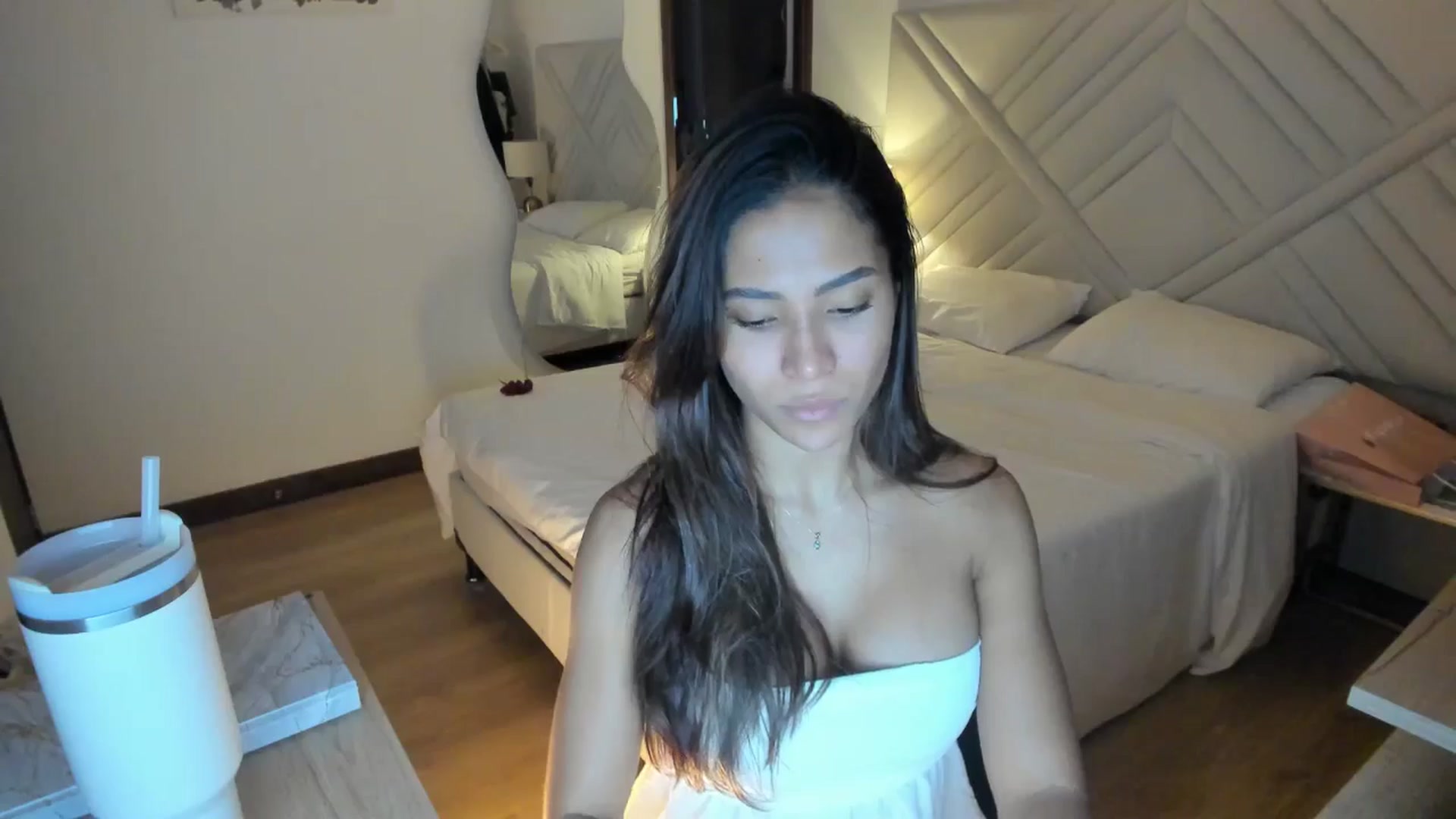 Gallery image thumbnail from Missabyy's myfreecams stream on, 06/12/2025, 02:48 image 20 of 20
