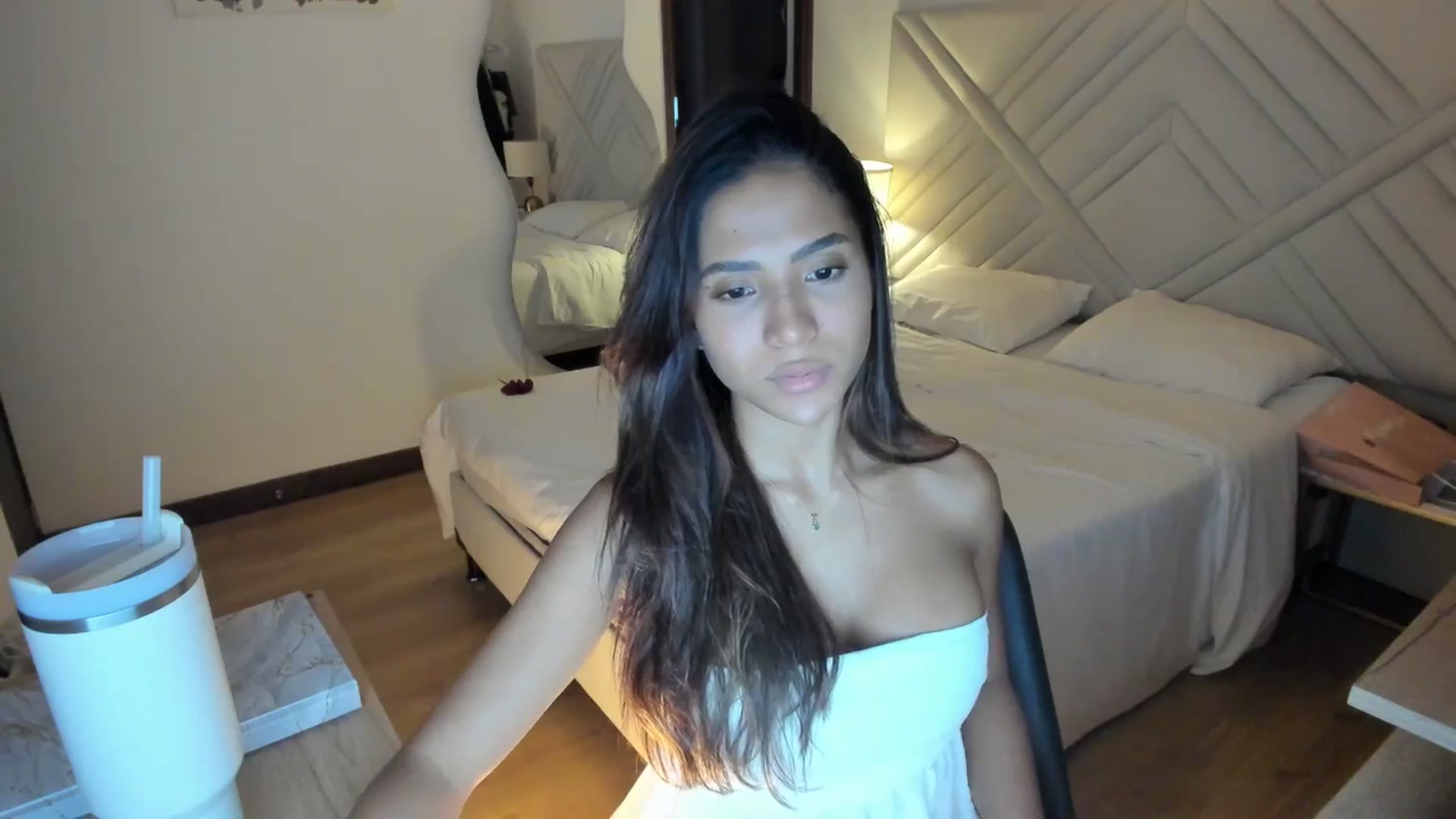 Gallery image thumbnail from Missabyy's myfreecams stream on, 06/12/2025, 02:48 image 15 of 20