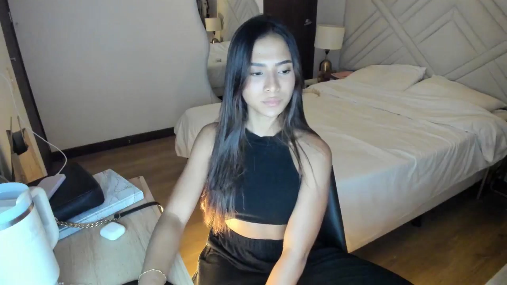 Gallery image thumbnail from Missabyy's myfreecams stream on, 06/13/2025, 02:28 image 8 of 20