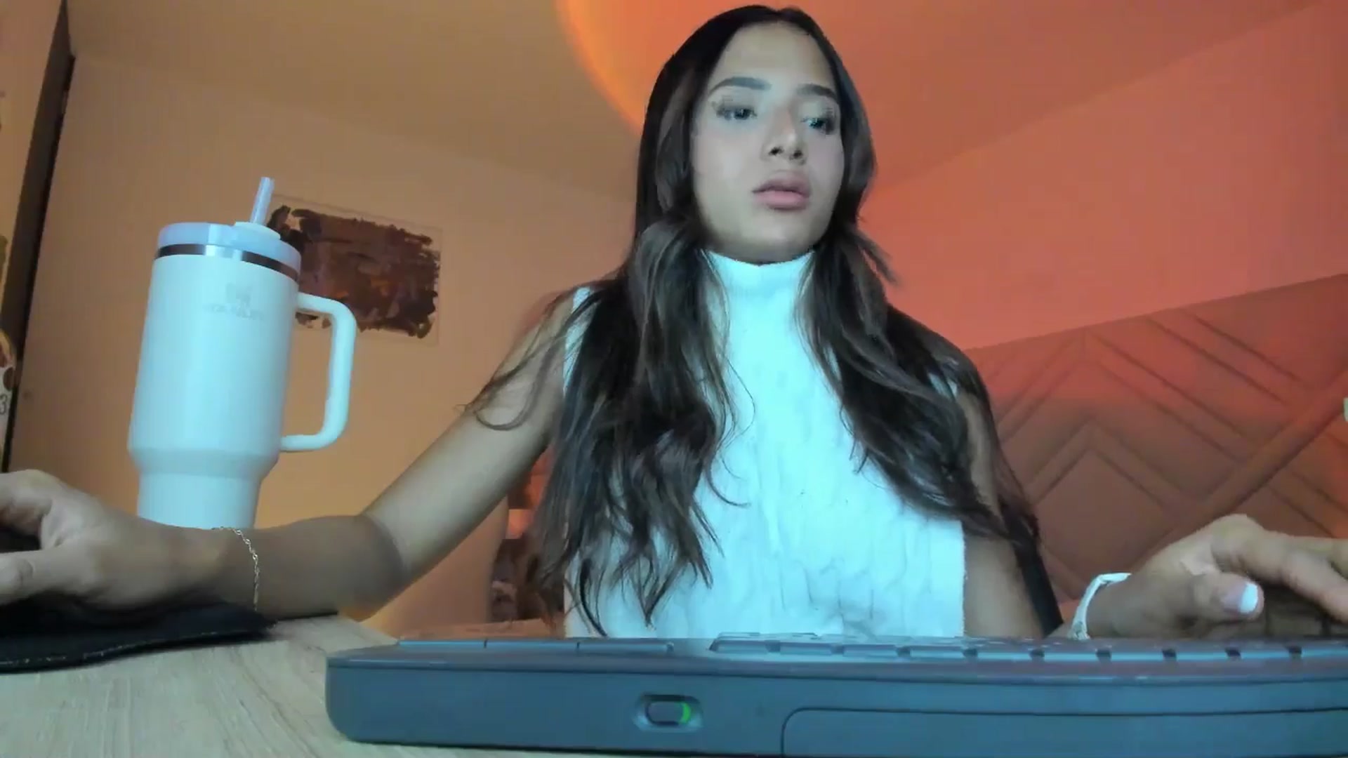 Gallery image thumbnail from Missabyy's myfreecams stream on, 06/16/2025, 24:02 image 10 of 20