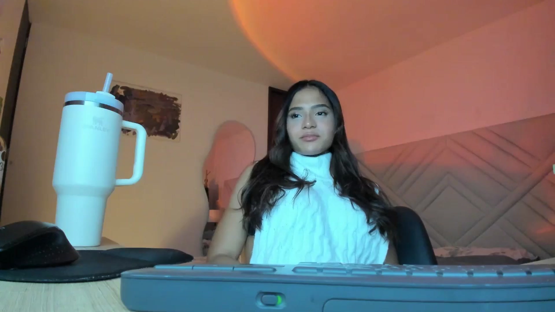 Gallery image thumbnail from Missabyy's myfreecams stream on, 06/16/2025, 24:02 image 5 of 20