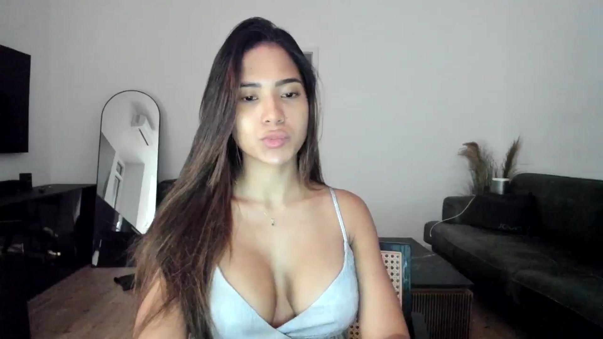 Gallery image thumbnail from Missabyy's myfreecams stream on, 06/23/2025, 06:28 image 4 of 20