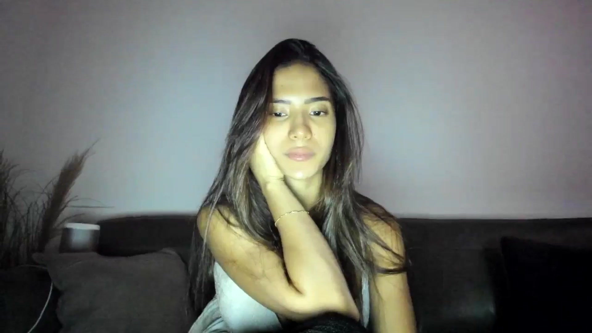 Gallery image thumbnail from Missabyy's myfreecams stream on, 06/23/2025, 07:31 image 18 of 20